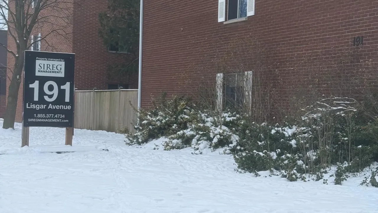 191 Lisgar condo building exterior
