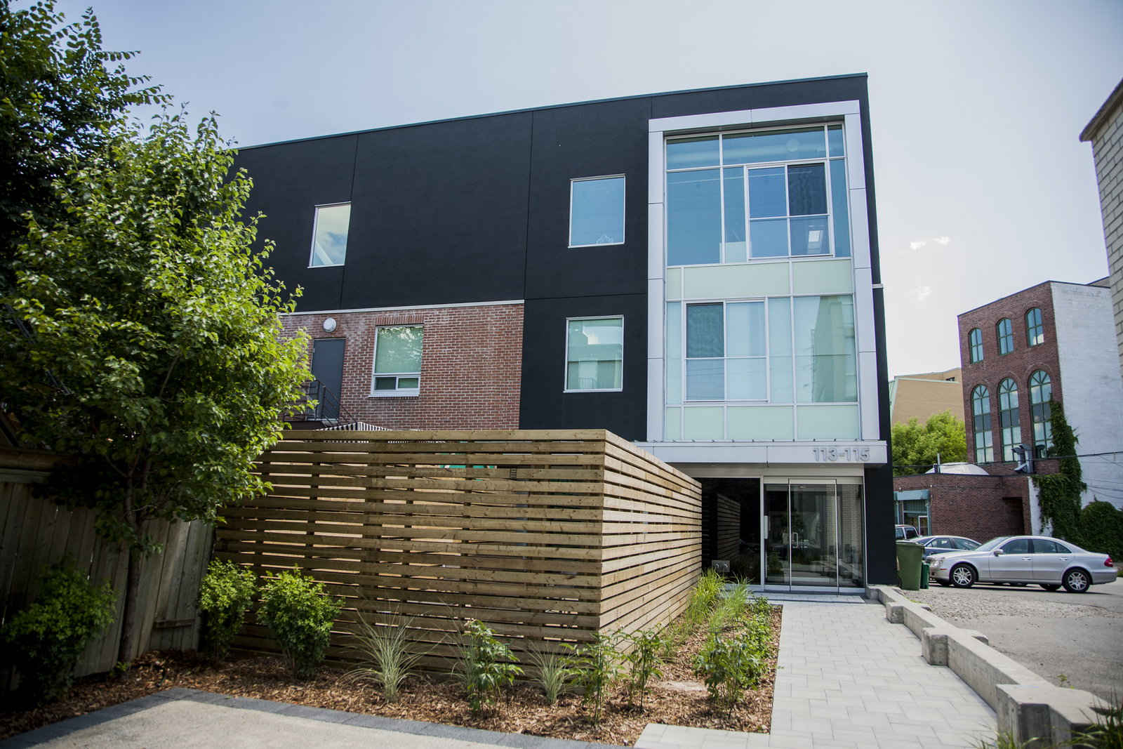 113 Dupont Lofts condo building exterior