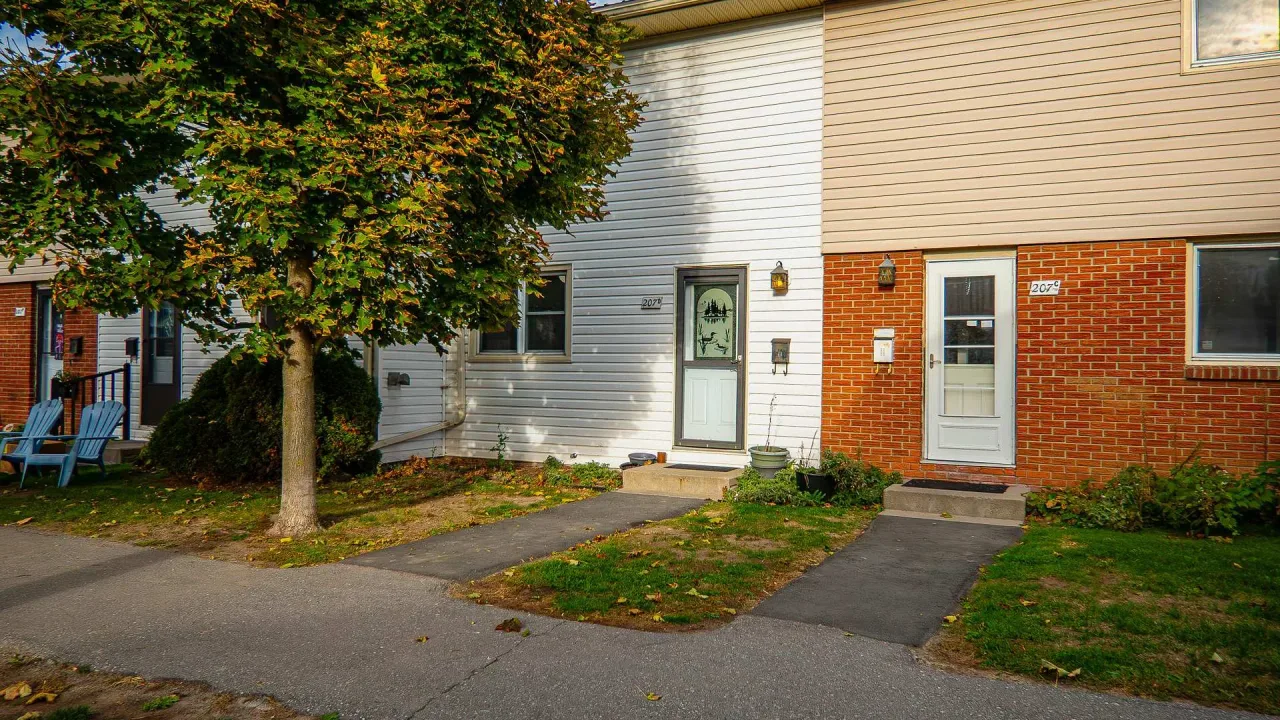 North Park Estates condo building exterior