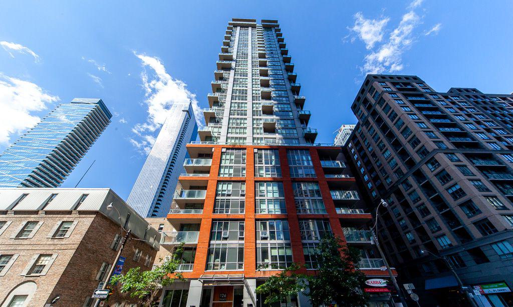 Boutique II Condos exterior