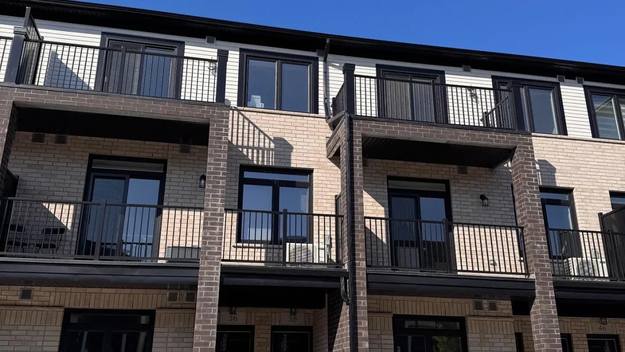 Alister exterior