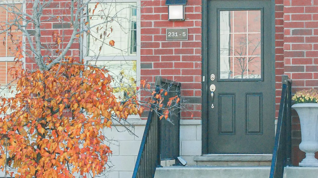 Williamsburg Townhomes exterior