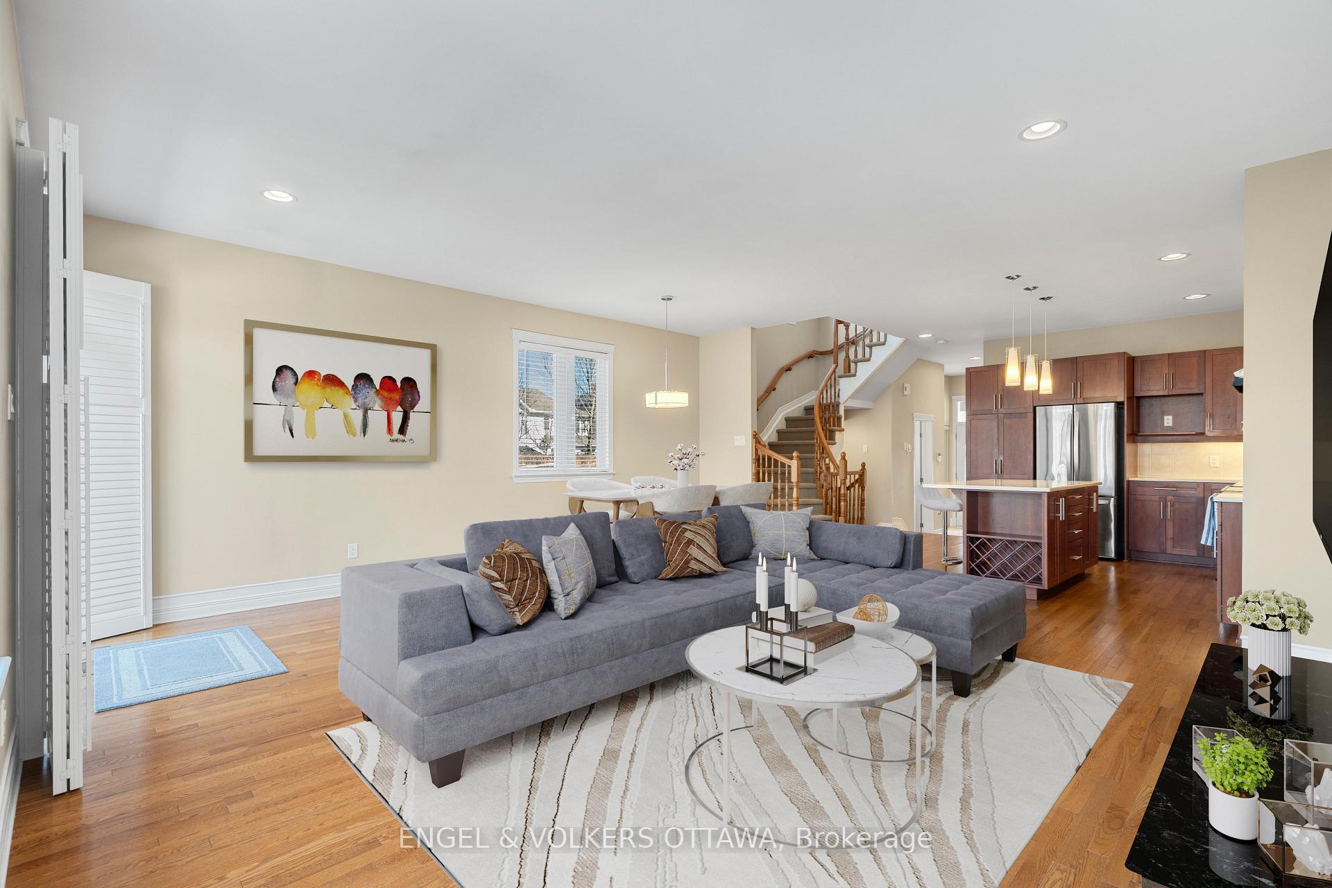 Photo 11 of 117 Encore Private, Ottawa, City View/Skyline/Fisher Heights/Parkwood Hills — HOMEH