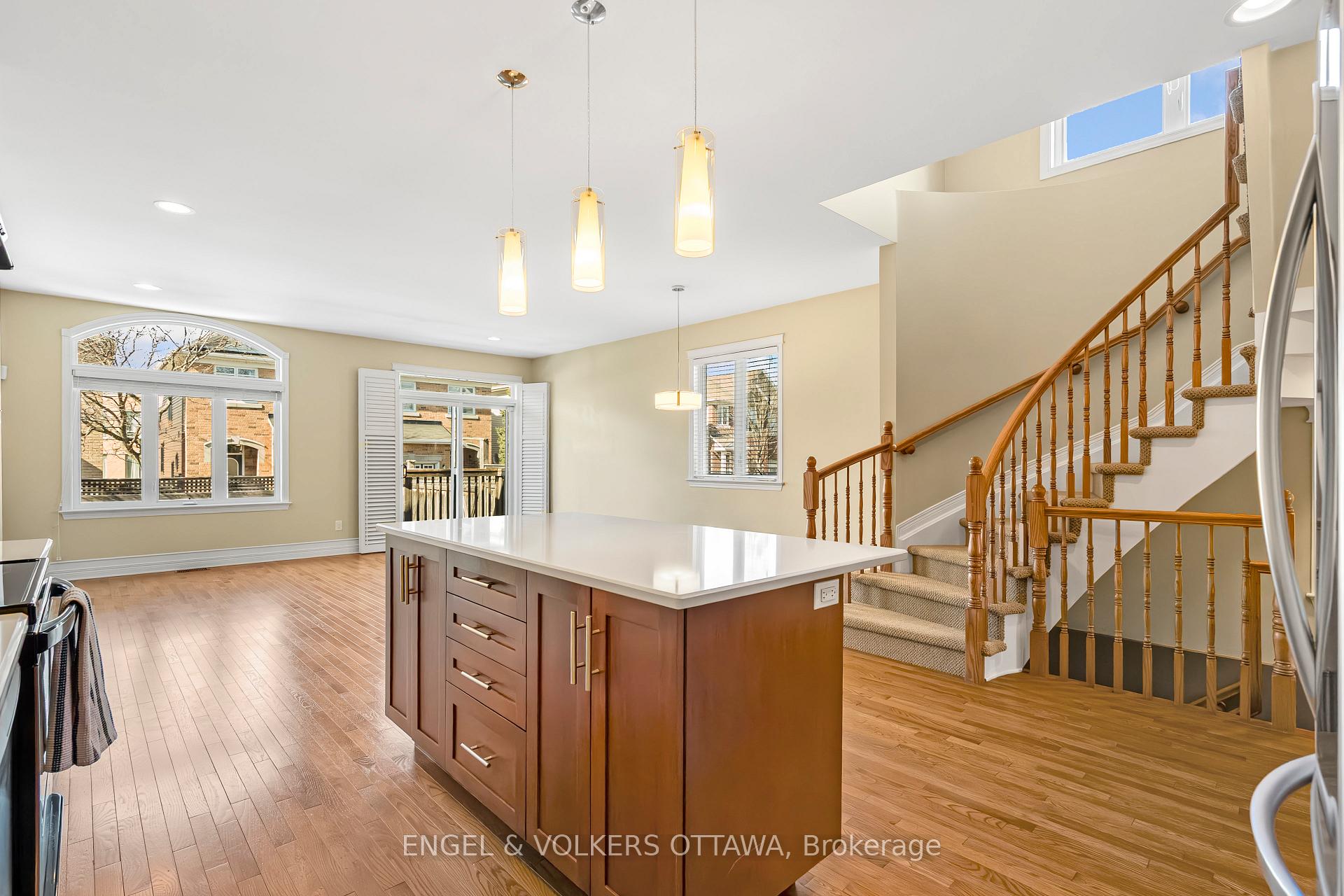 Photo 16 of 117 Encore Private, Ottawa, City View/Skyline/Fisher Heights/Parkwood Hills — HOMEH