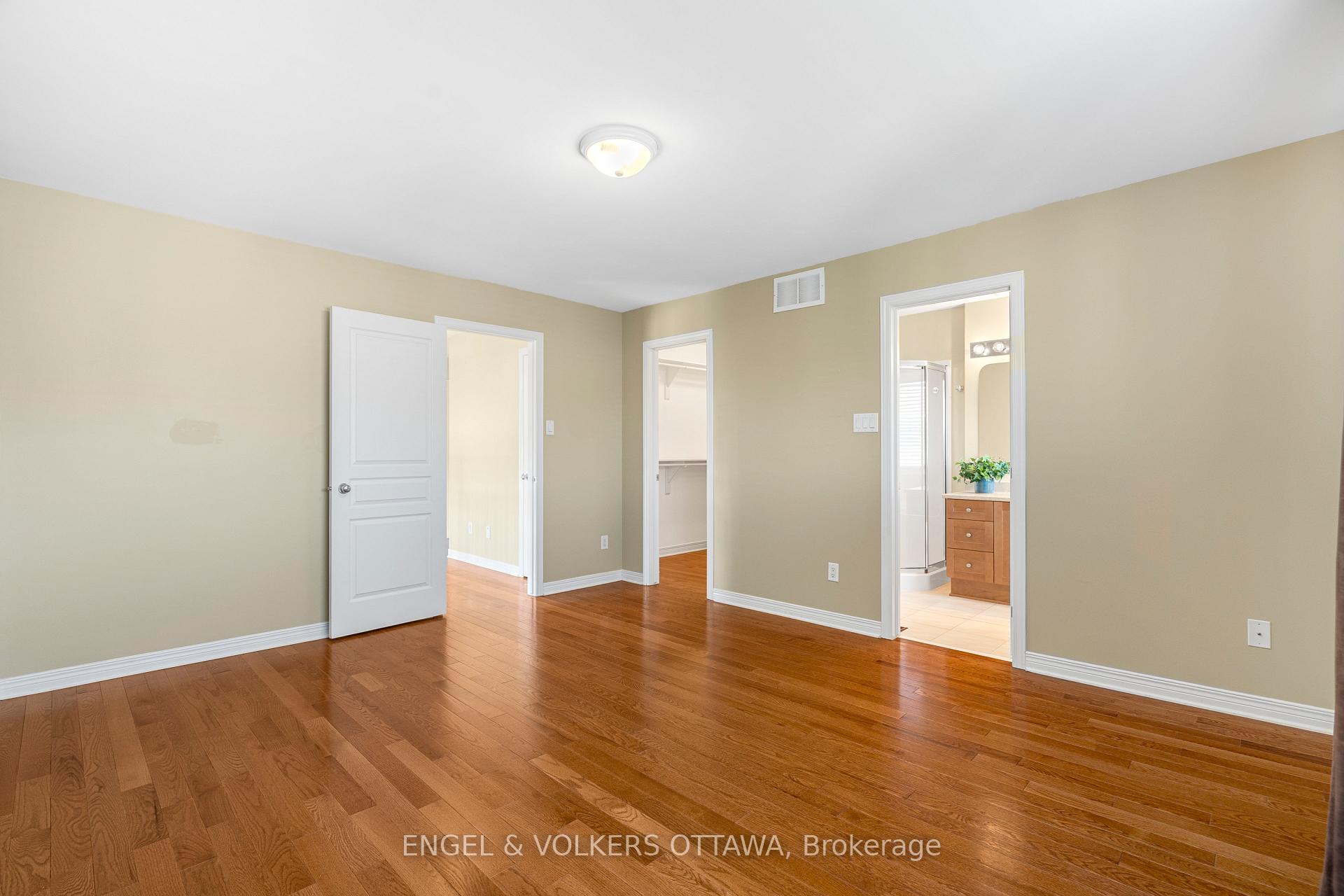 Photo 18 of 117 Encore Private, Ottawa, City View/Skyline/Fisher Heights/Parkwood Hills — HOMEH
