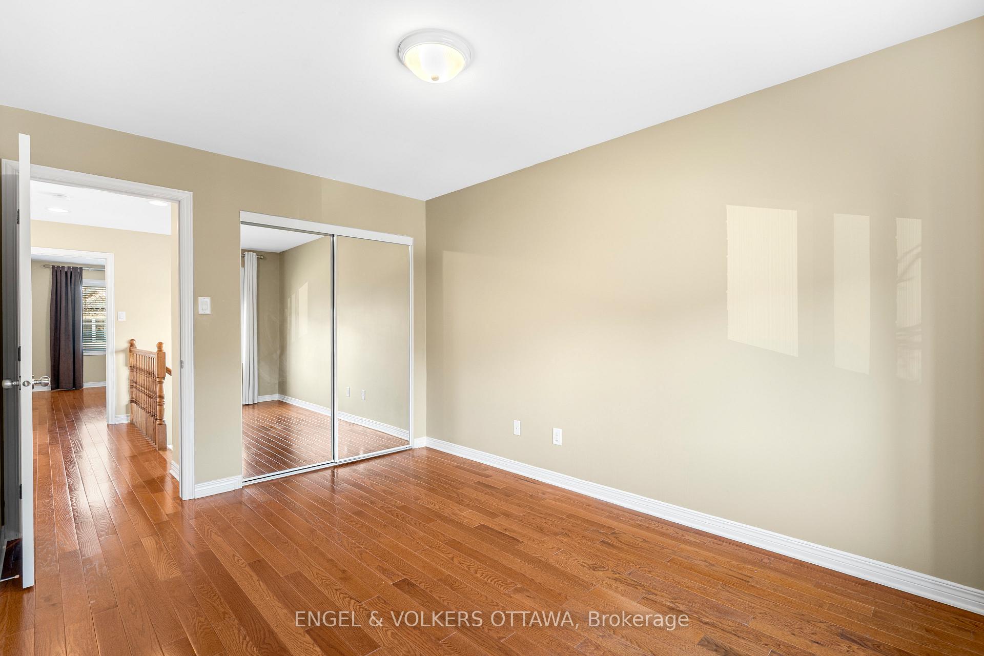 Photo 24 of 117 Encore Private, Ottawa, City View/Skyline/Fisher Heights/Parkwood Hills — HOMEH