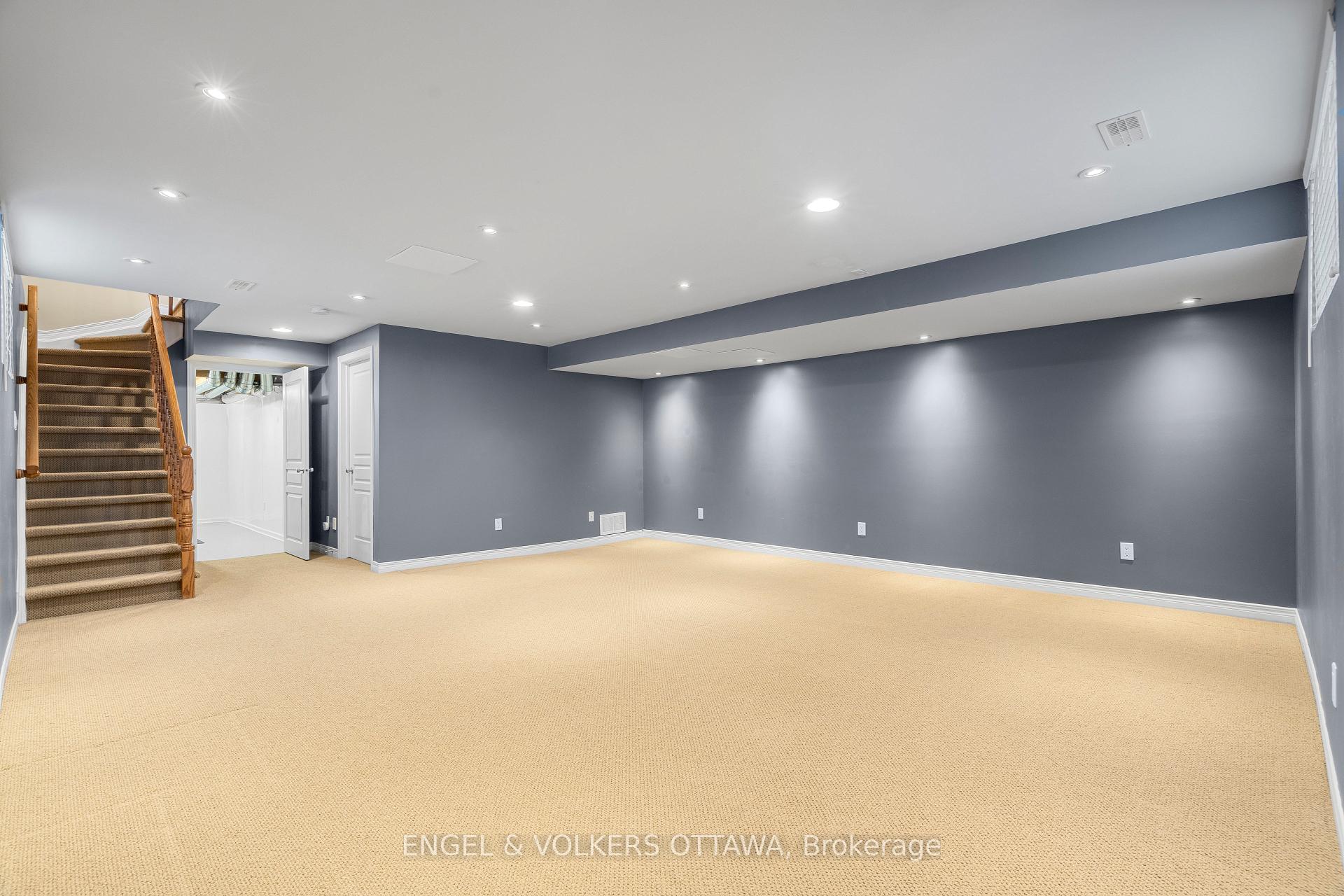 Photo 31 of 117 Encore Private, Ottawa, City View/Skyline/Fisher Heights/Parkwood Hills — HOMEH