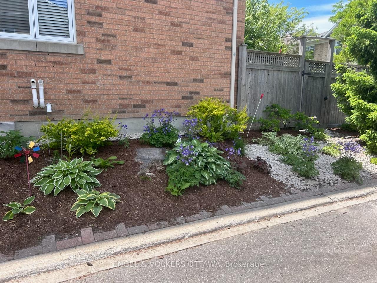 Photo 38 of 117 Encore Private, Ottawa, City View/Skyline/Fisher Heights/Parkwood Hills — HOMEH