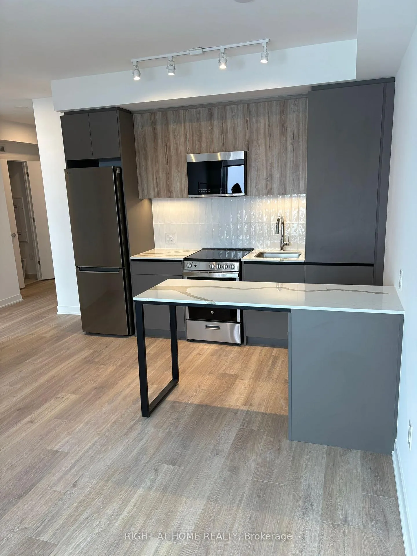 Photo 12 of Unit 914, 20 All Nations Drive, Brampton, Northwest Brampton — HOMEH