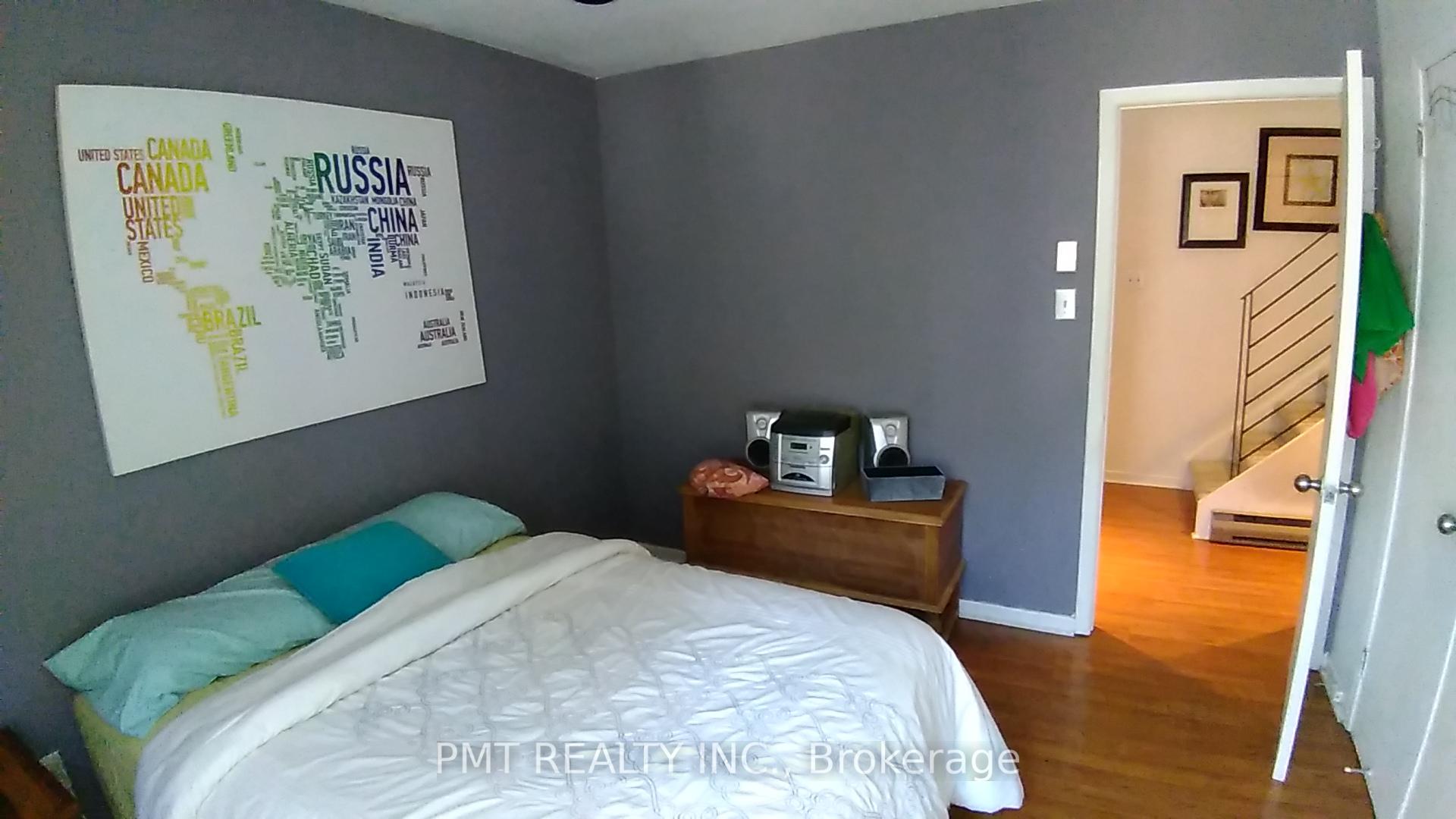 Photo 8 of Unit 4, 2064 Queen Street E, Toronto, The Beaches — HOMEH