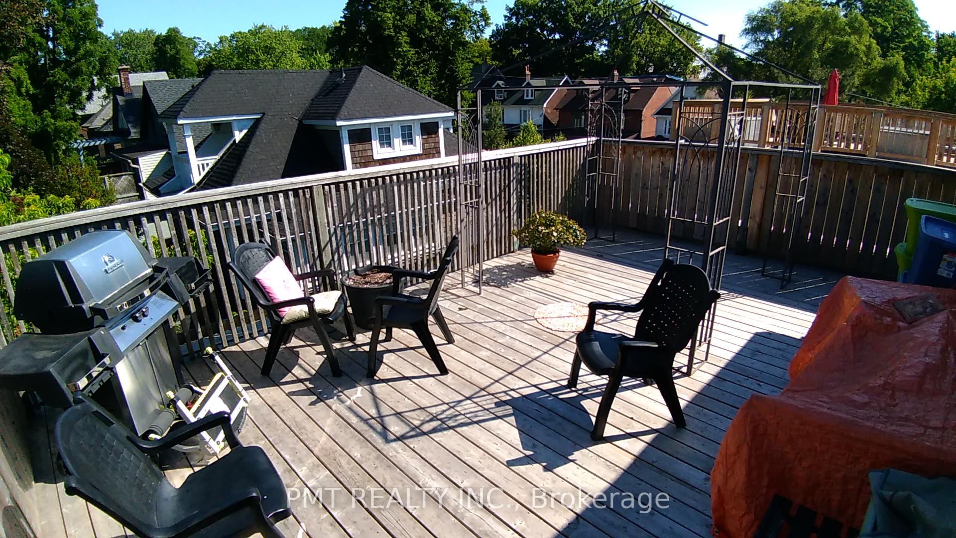 Photo 11 of Unit 4, 2064 Queen Street E, Toronto, The Beaches — HOMEH
