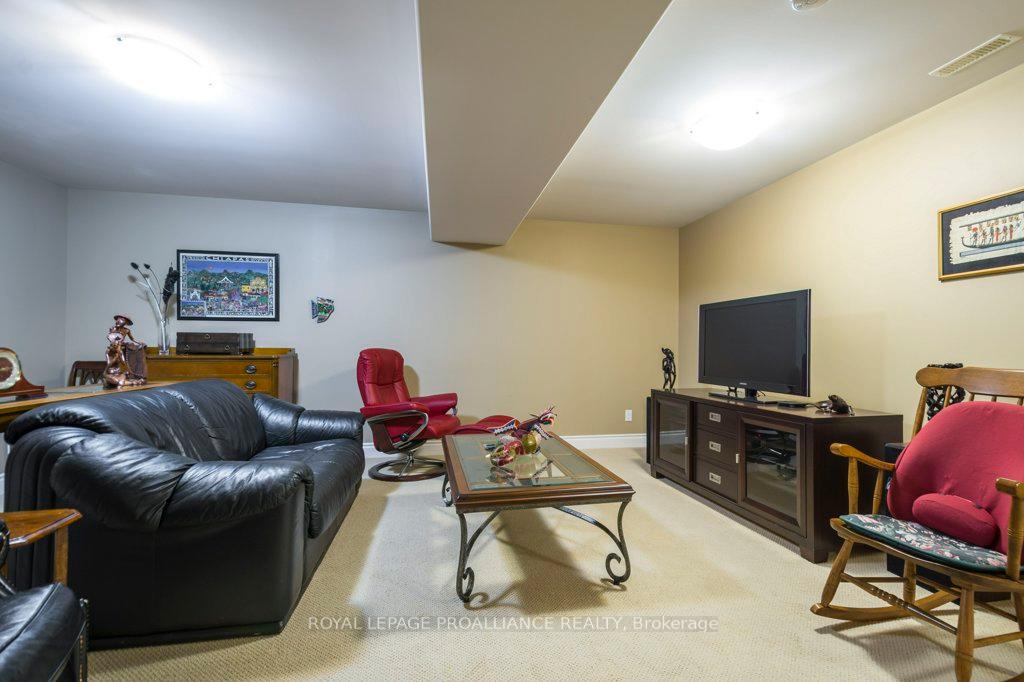 Photo 19 of 60 Princeton Place, Belleville, Thurlow Ward — HOMEH