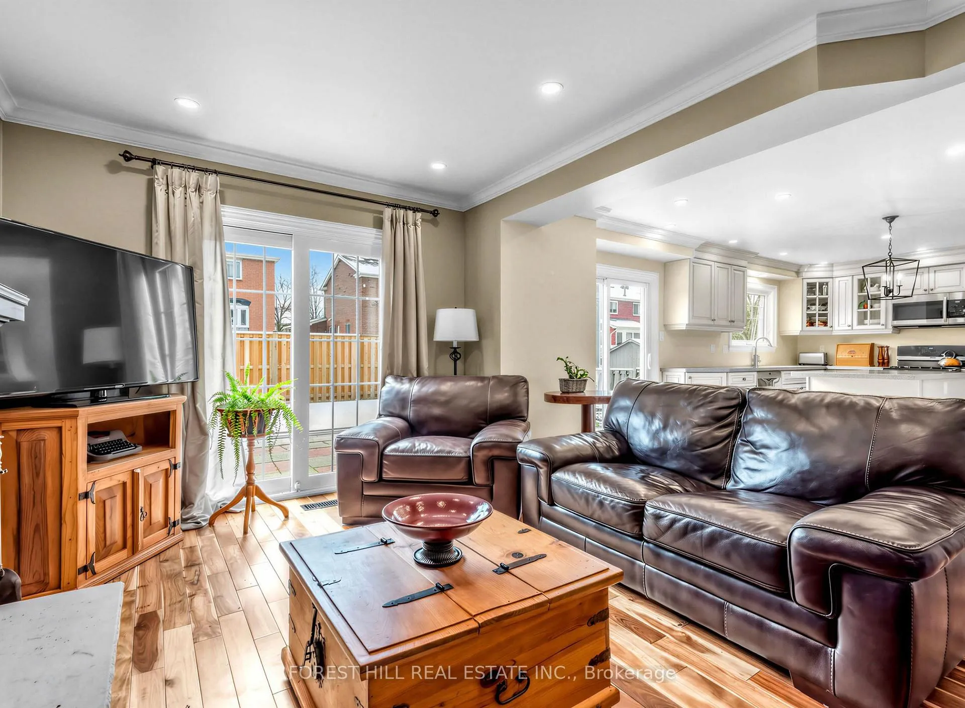 Photo 12 of 39 Freeman Road, Markham, Markham Village — HOMEH
