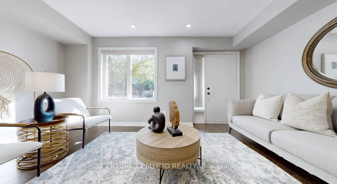 Photo 2 of 220 South Park Road, Markham, Commerce Valley — HOMEH