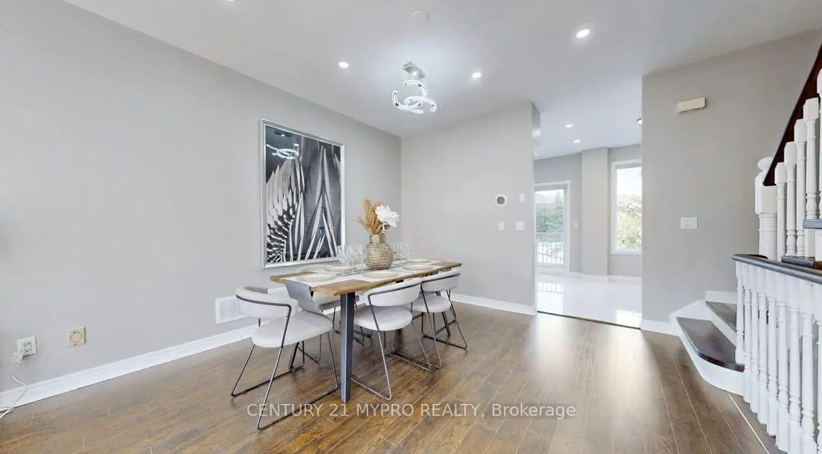 Photo 9 of 220 South Park Road, Markham, Commerce Valley — HOMEH