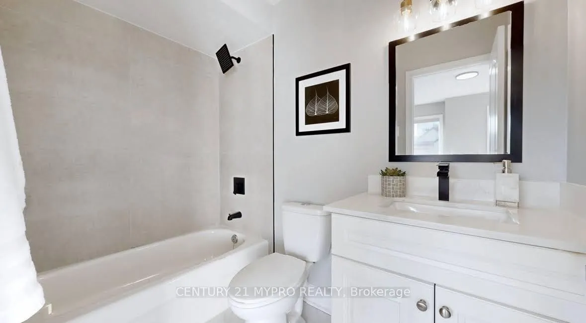 Photo 15 of 220 South Park Road, Markham, Commerce Valley — HOMEH