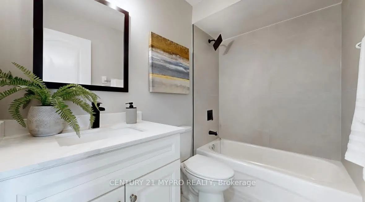 Photo 18 of 220 South Park Road, Markham, Commerce Valley — HOMEH