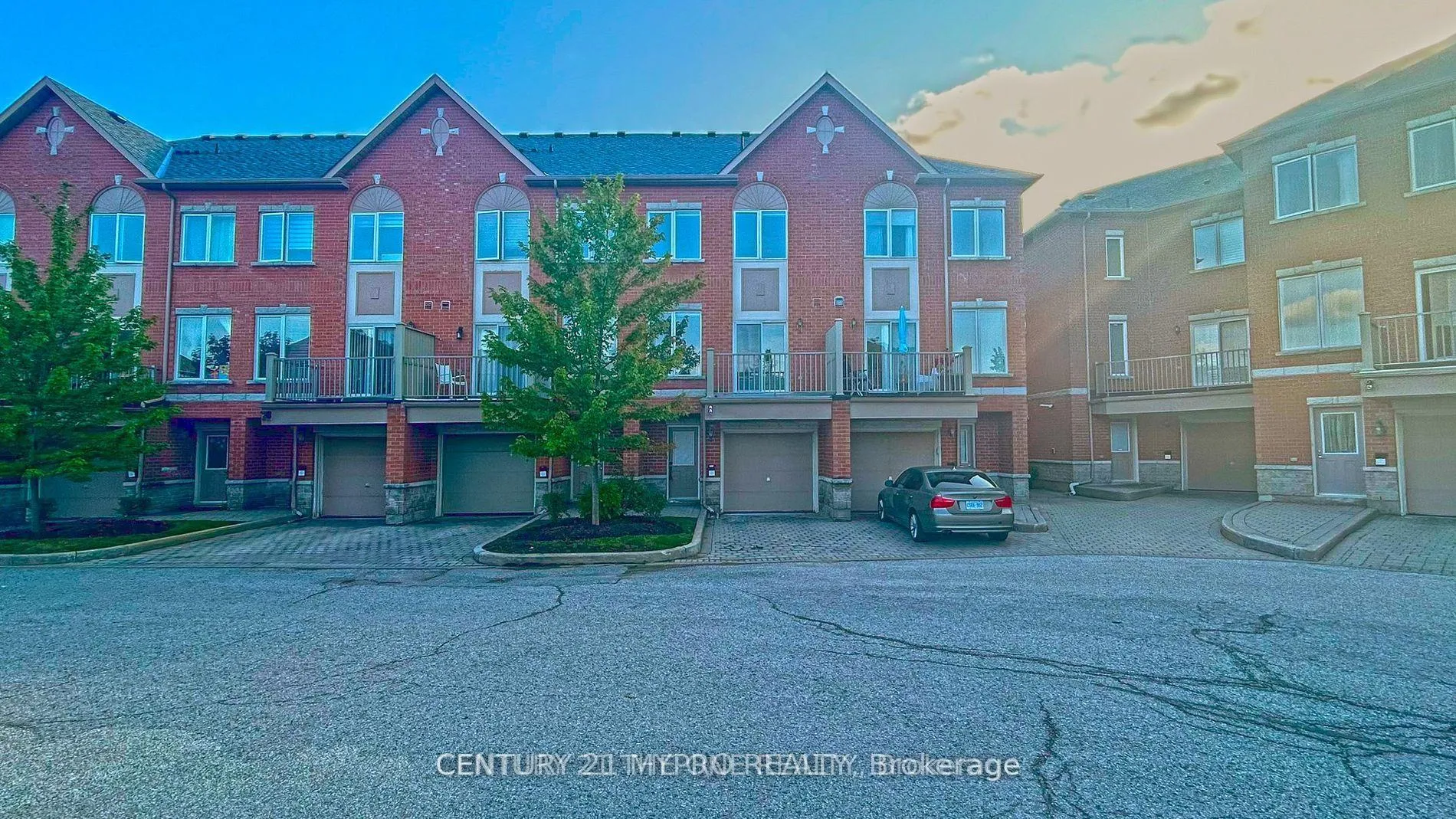 Photo 21 of 220 South Park Road, Markham, Commerce Valley — HOMEH