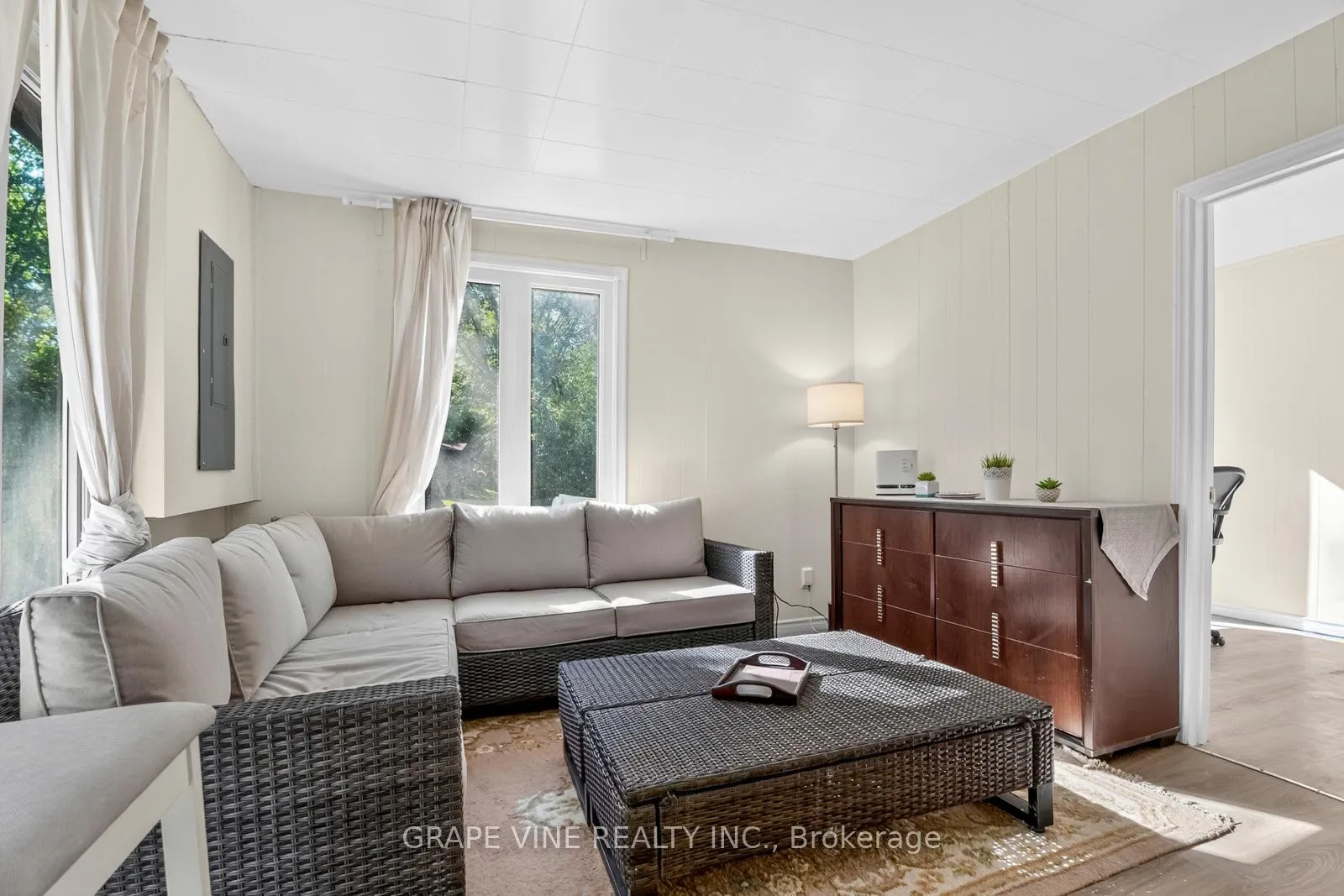 Photo 13 of 125 Hunter Crescent, Ottawa, Constance Bay — HOMEH