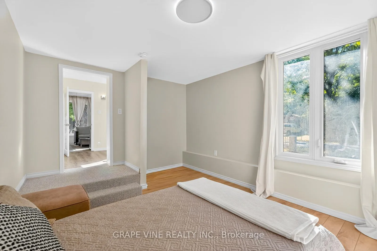 Photo 19 of 125 Hunter Crescent, Ottawa, Constance Bay — HOMEH