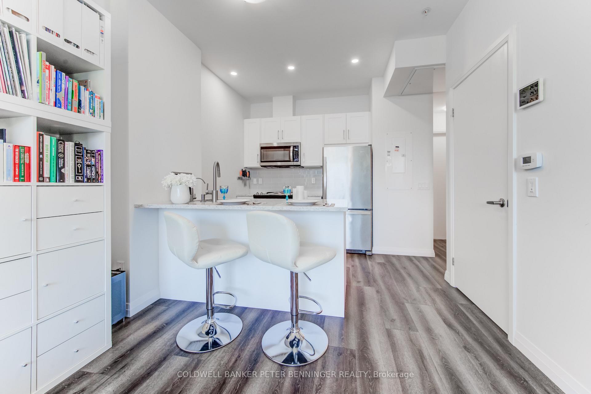 Photo 5 of Unit 303, 60 Charles Street W, Kitchener — HOMEH