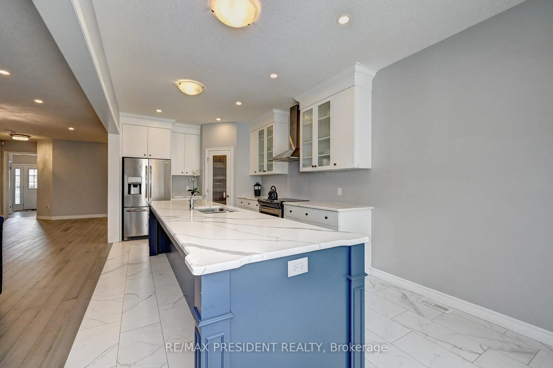 Photo 17 of 552 Florencedale Crescent, Kitchener, Huron Park — HOMEH