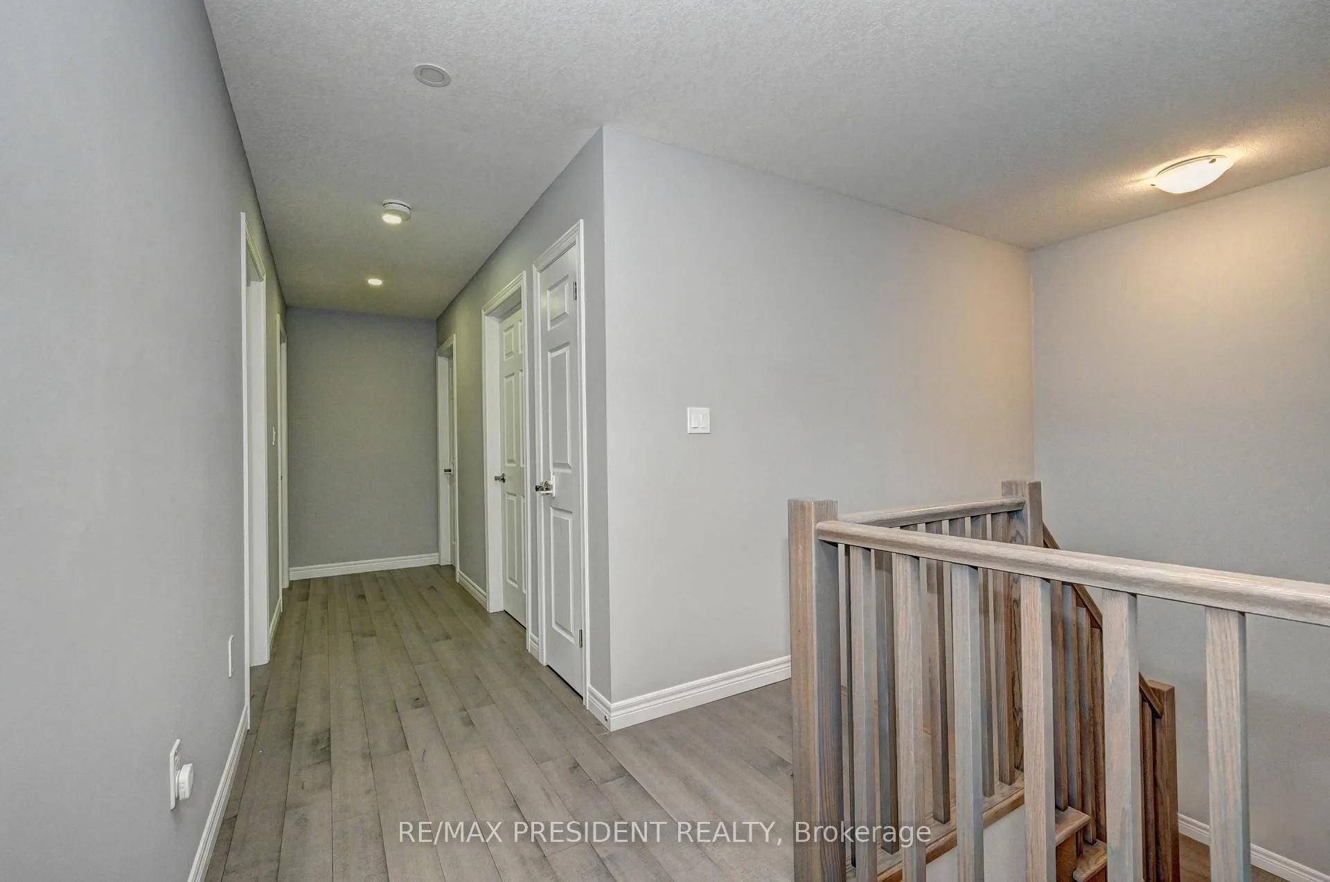 Photo 22 of 552 Florencedale Crescent, Kitchener, Huron Park — HOMEH