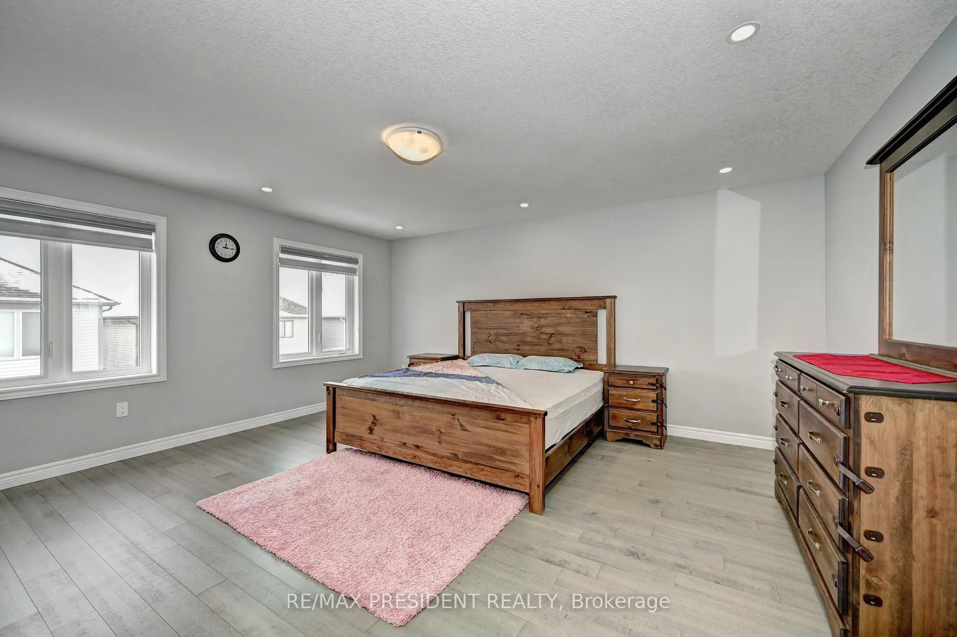 Photo 26 of 552 Florencedale Crescent, Kitchener, Huron Park — HOMEH
