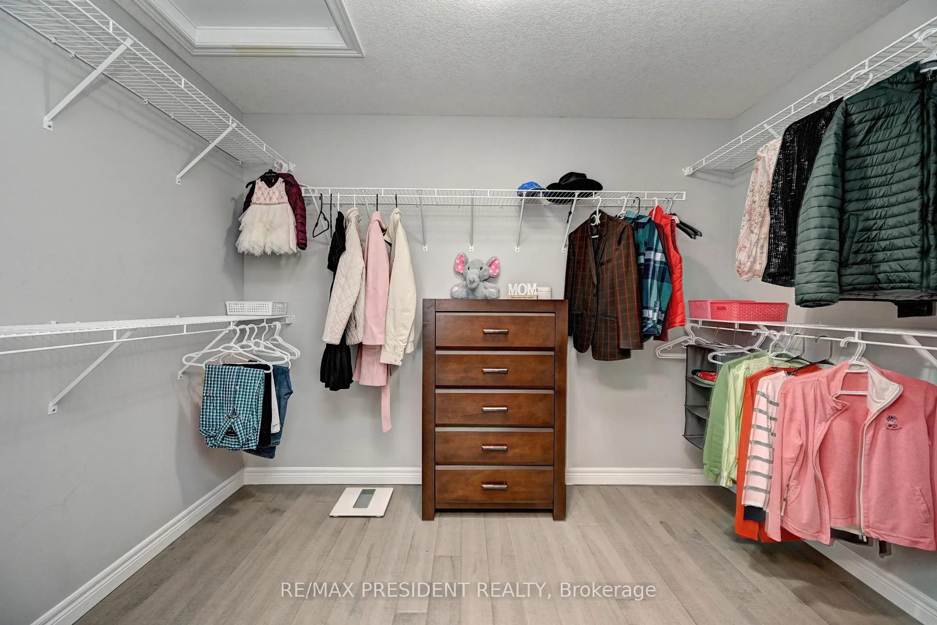 Photo 35 of 552 Florencedale Crescent, Kitchener, Huron Park — HOMEH