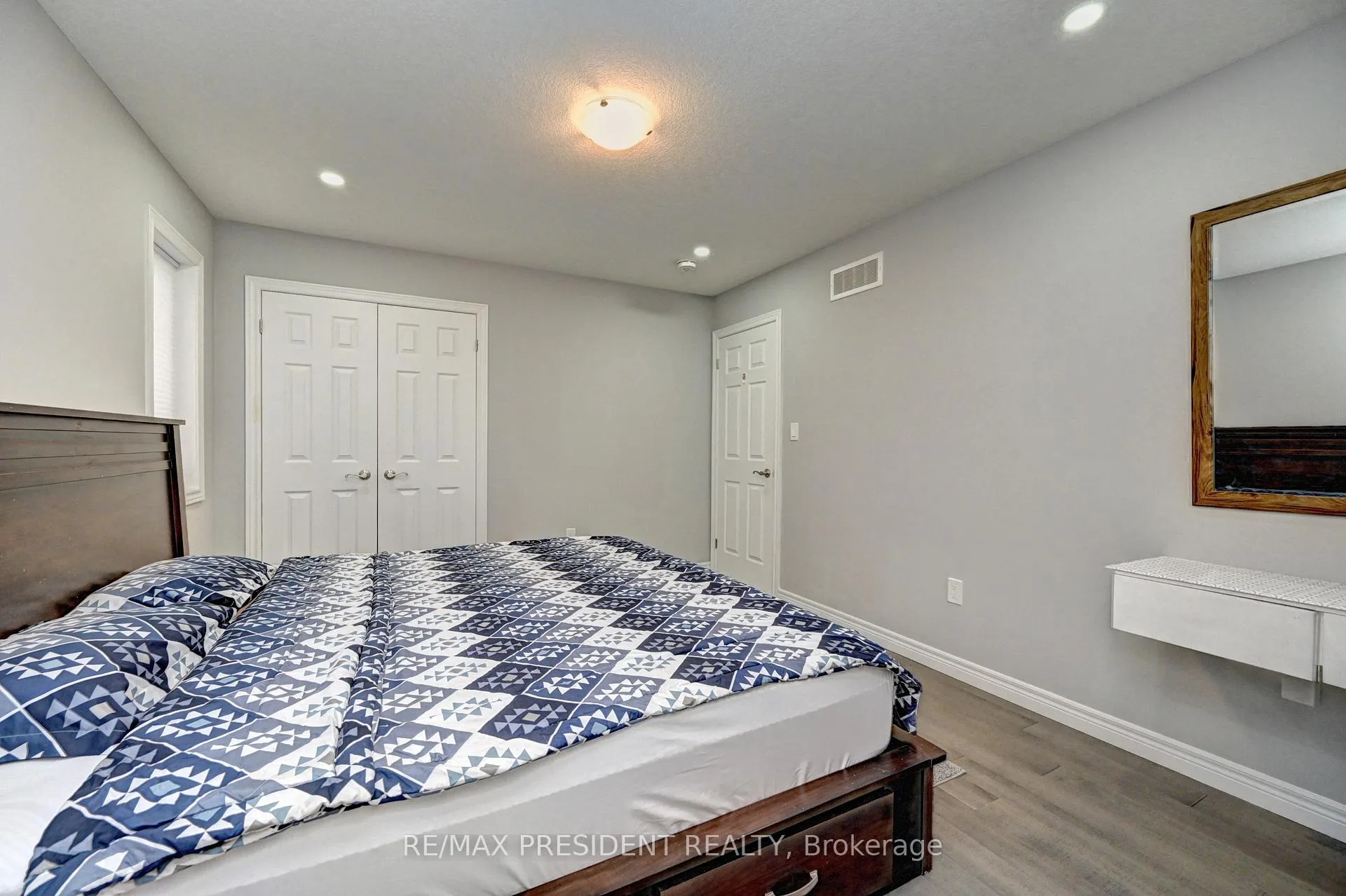 Photo 45 of 552 Florencedale Crescent, Kitchener, Huron Park — HOMEH
