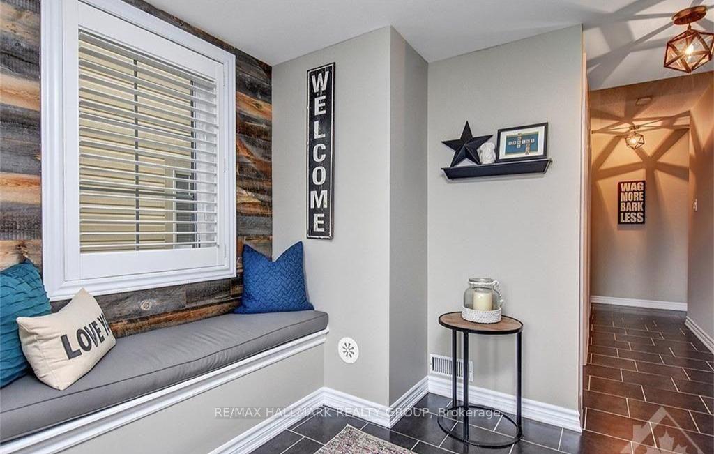 Photo 2 of 445 Meadowhawk Crescent, Ottawa, Barrhaven - Half Moon Bay — HOMEH