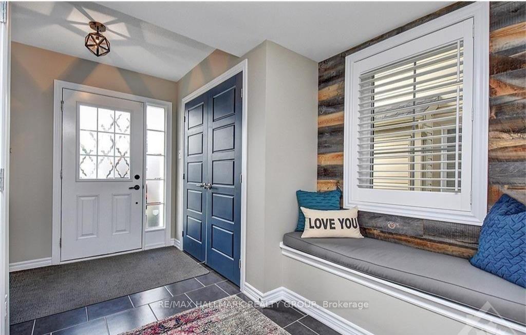 Photo 4 of 445 Meadowhawk Crescent, Ottawa, Barrhaven - Half Moon Bay — HOMEH