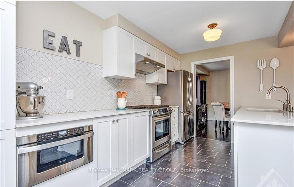Photo 9 of 445 Meadowhawk Crescent, Ottawa, Barrhaven - Half Moon Bay — HOMEH