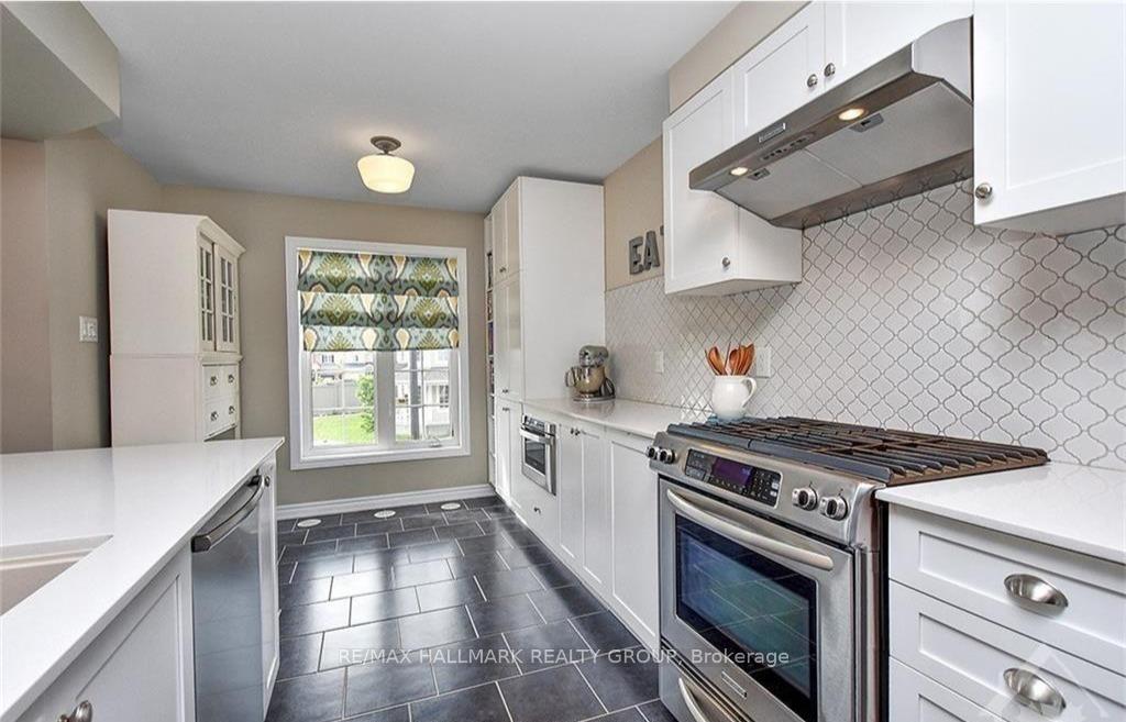 Photo 11 of 445 Meadowhawk Crescent, Ottawa, Barrhaven - Half Moon Bay — HOMEH