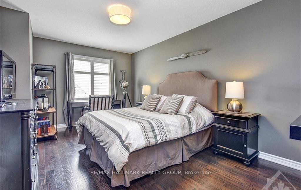 Photo 16 of 445 Meadowhawk Crescent, Ottawa, Barrhaven - Half Moon Bay — HOMEH
