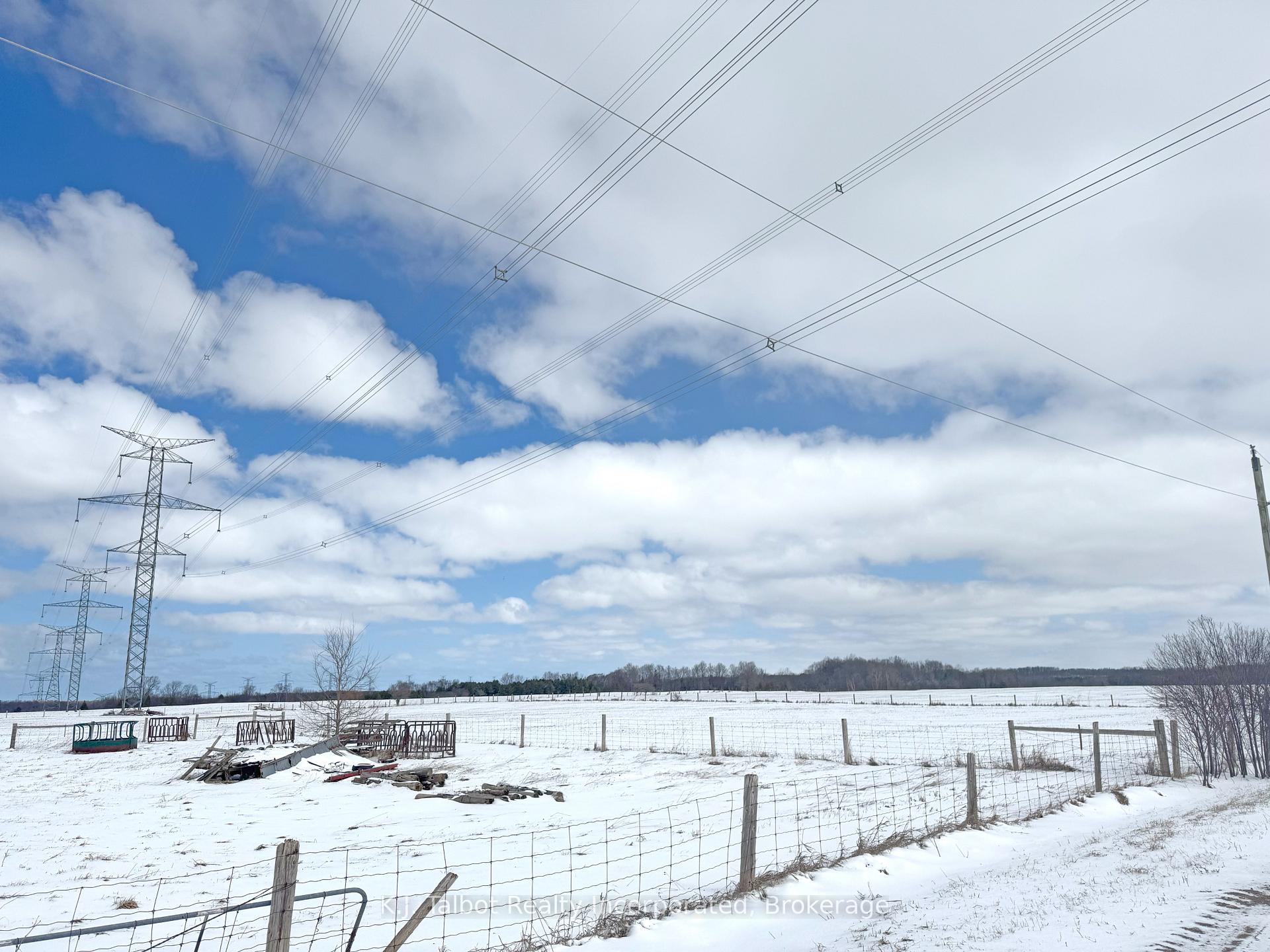 Photo 2 of 35856 Huron Road, Central Huron, Goderich — HOMEH