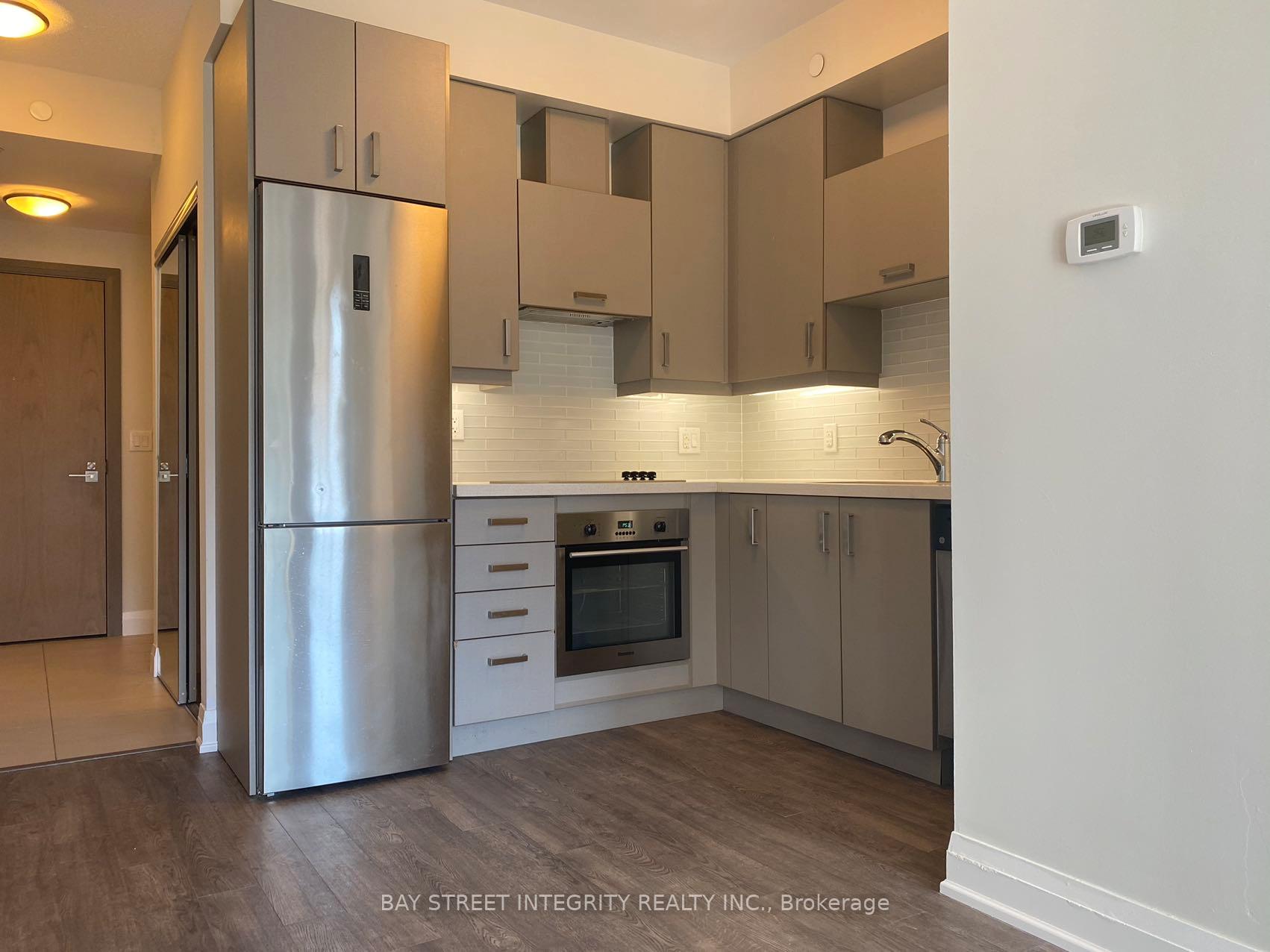 Photo 1 of Unit 329, 28 Uptown Drive, Markham, Unionville — HOMEH