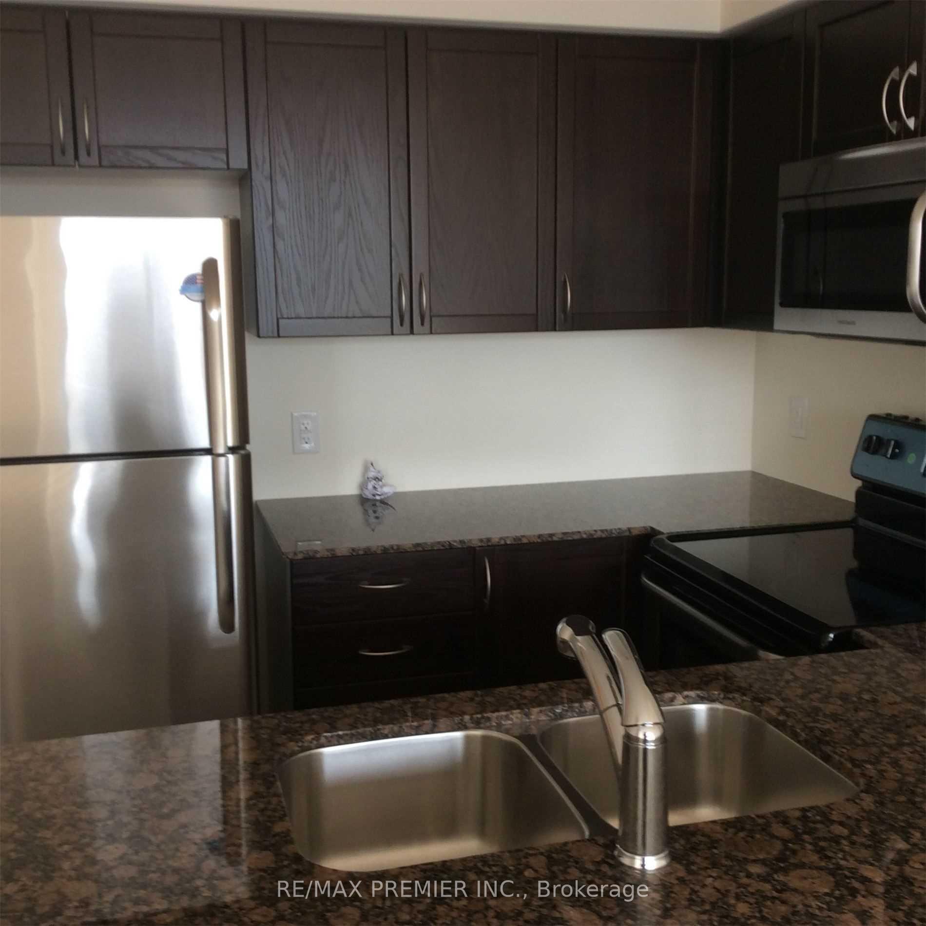 Photo 4 of Unit 402, 4700 Highway 7 Road, Vaughan, East Woodbridge — HOMEH