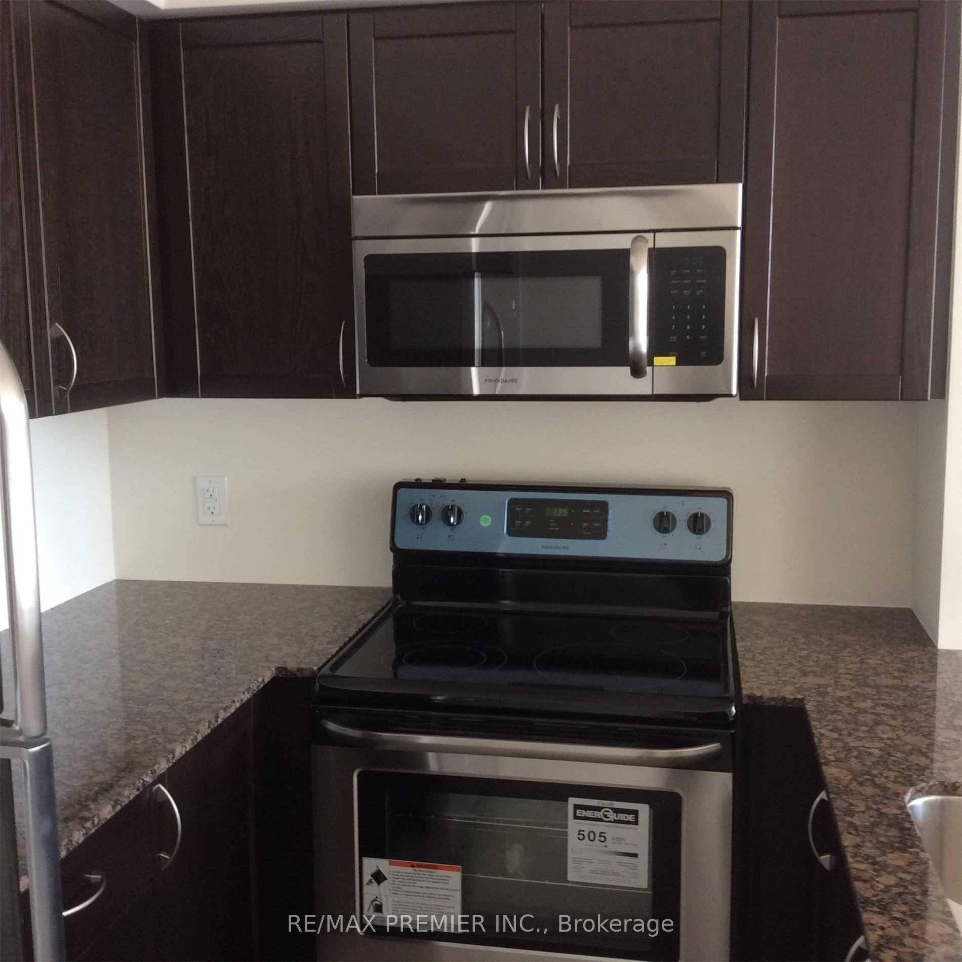 Photo 6 of Unit 402, 4700 Highway 7 Road, Vaughan, East Woodbridge — HOMEH