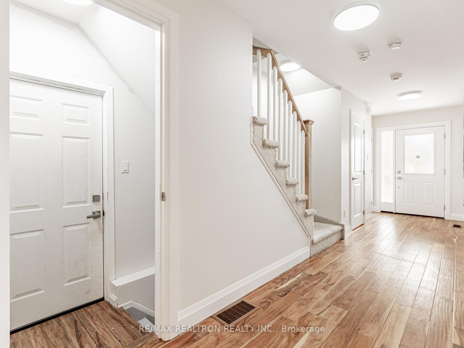 Photo 3 of 14b Ferris Lane, Barrie, Cundles East — HOMEH