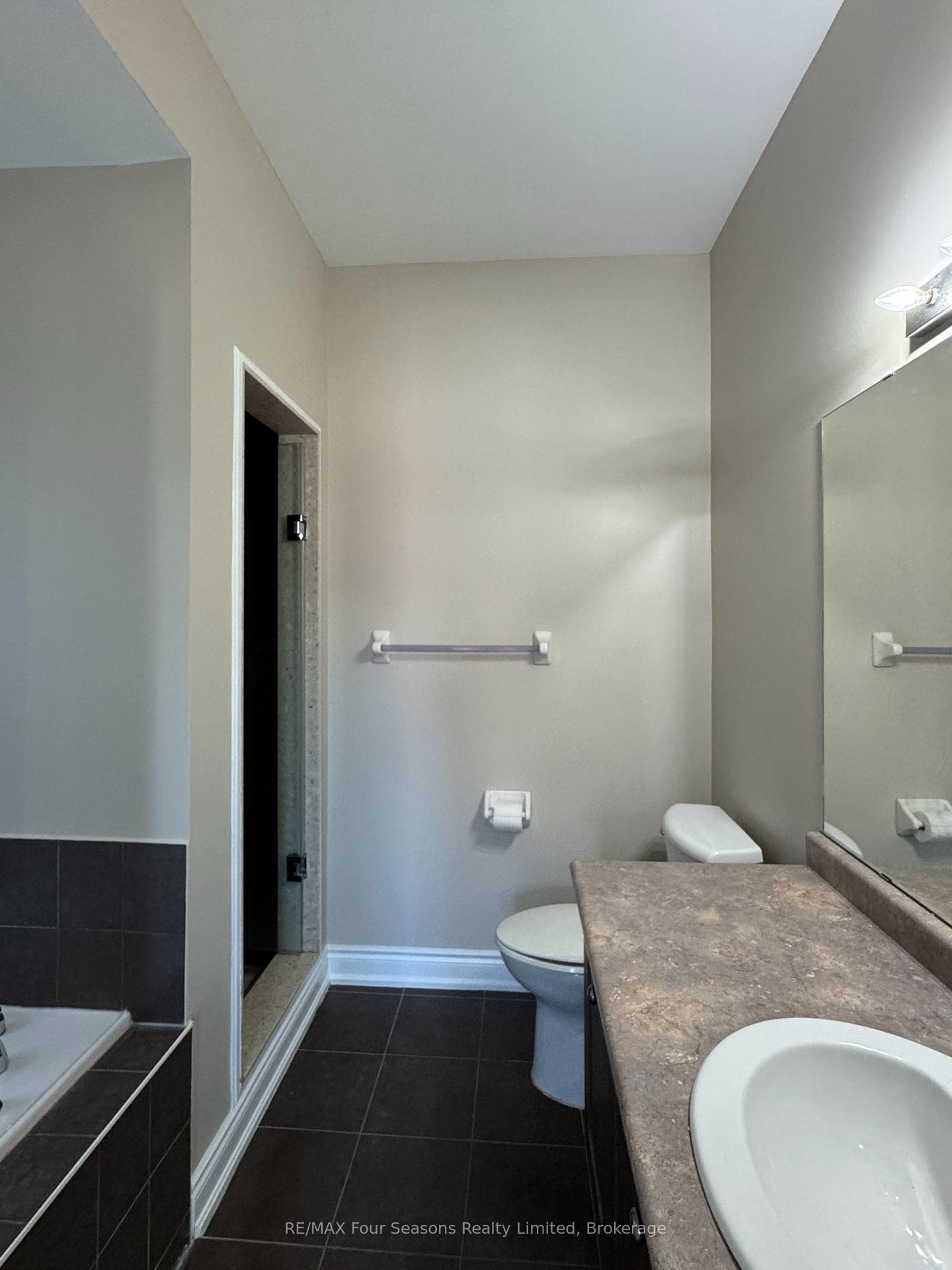 Photo 5 of Unit UPPER, 21 Cooper Street, Collingwood — HOMEH