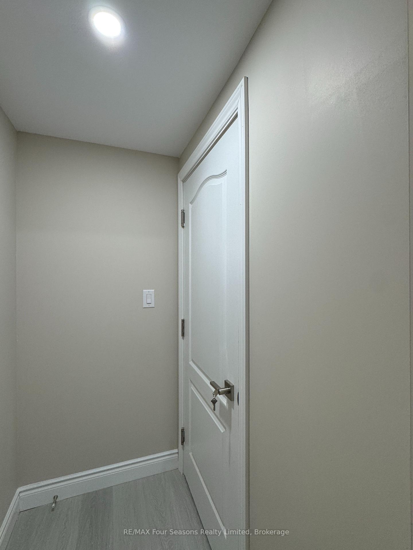 Photo 18 of Unit UPPER, 21 Cooper Street, Collingwood — HOMEH