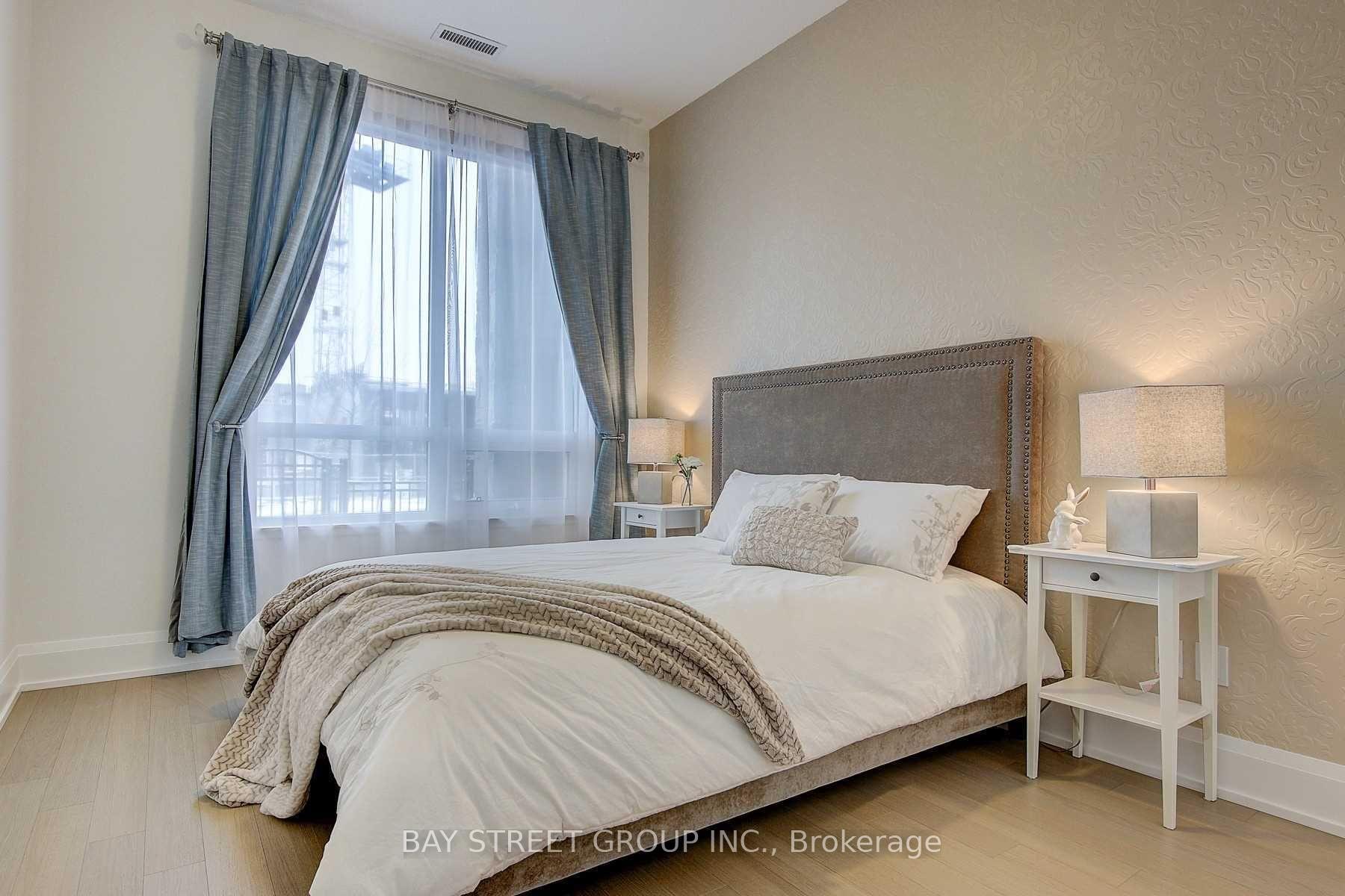 Photo 5 of Unit 106, 25 Water Walk Drive, Markham, Unionville — HOMEH