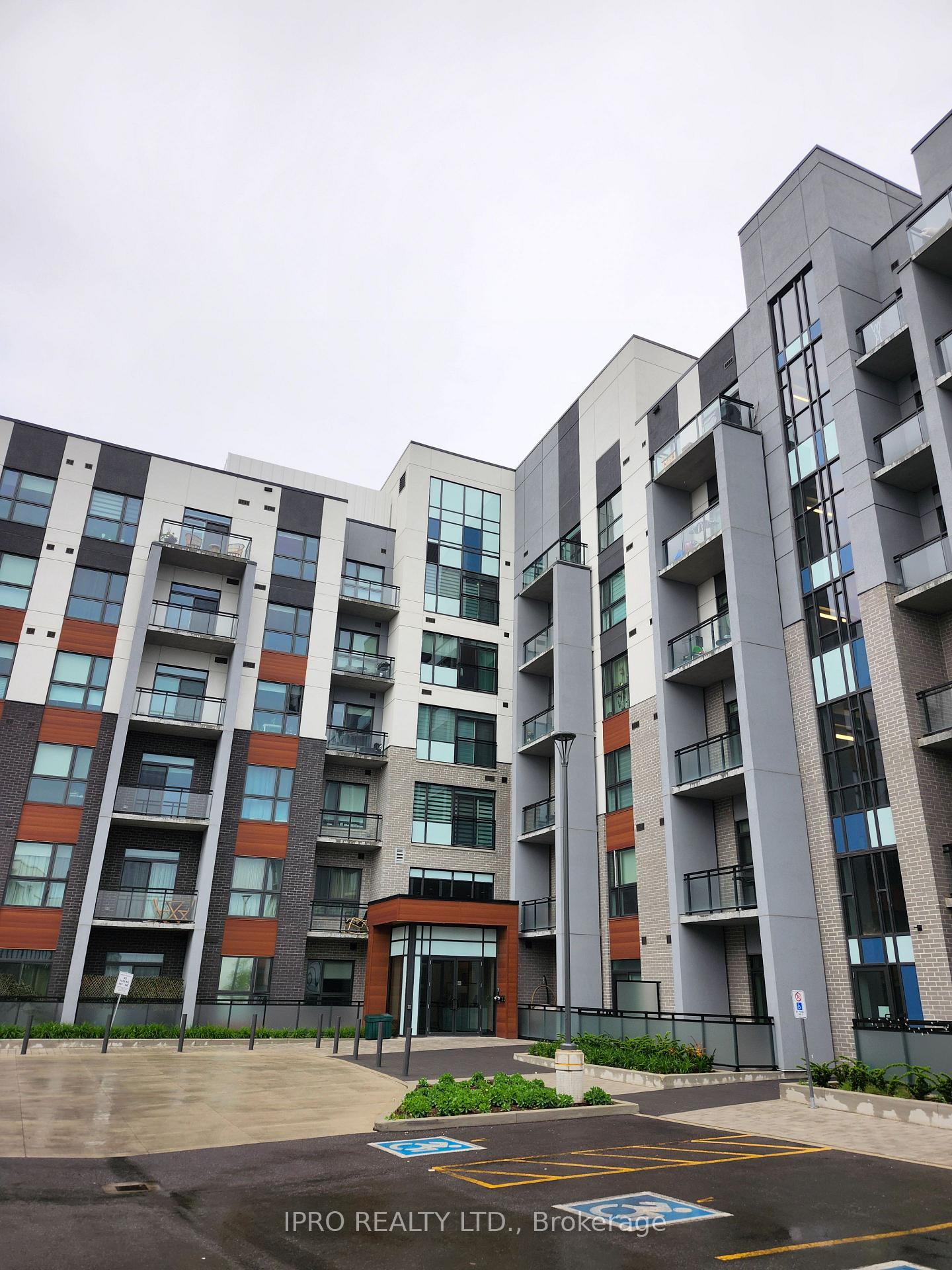 Front of Unit 319, 50 Kaitting Trail