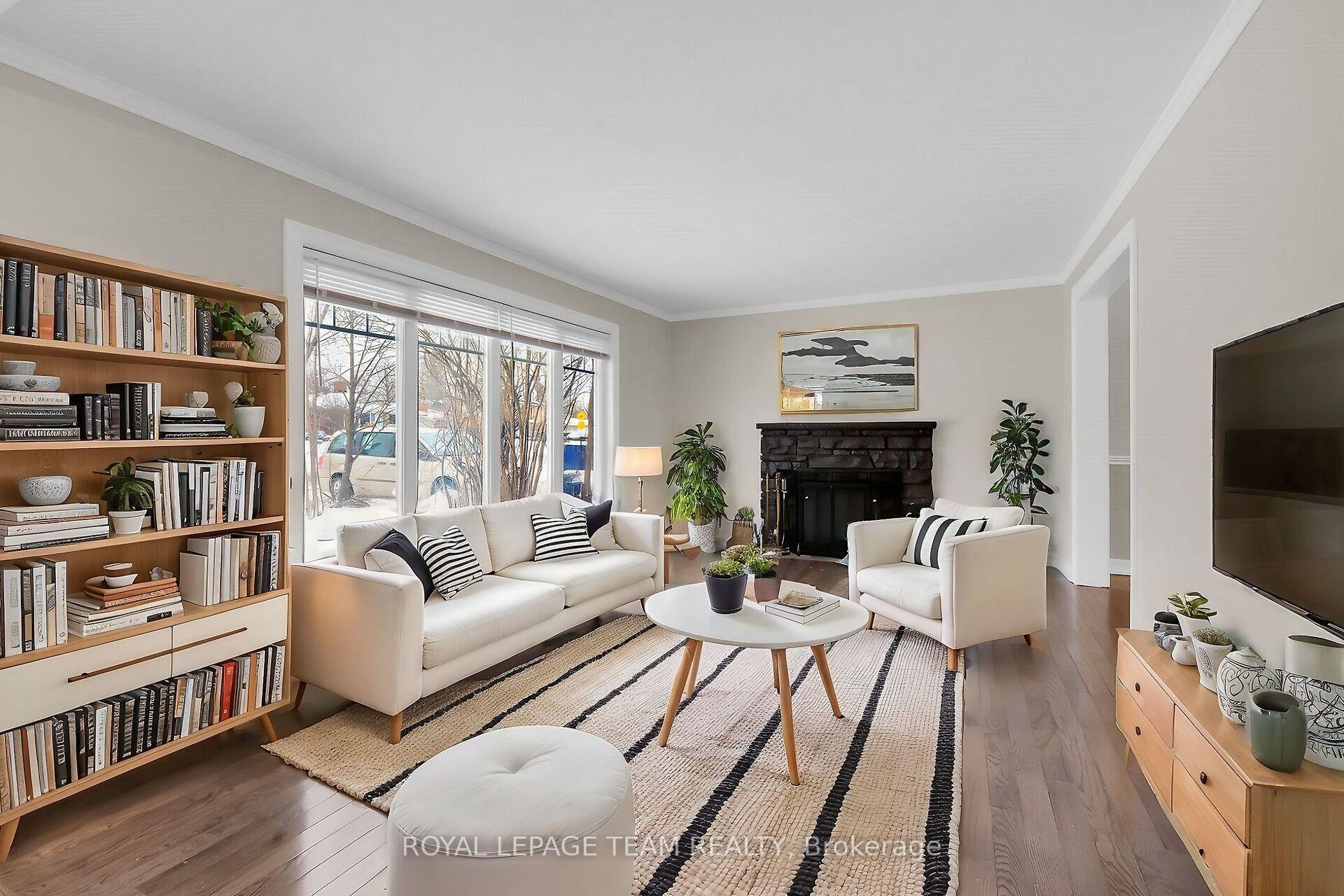 Photo 6 of 2193 Valley Drive, Ottawa, Elmvale Acres/Urbandale — HOMEH