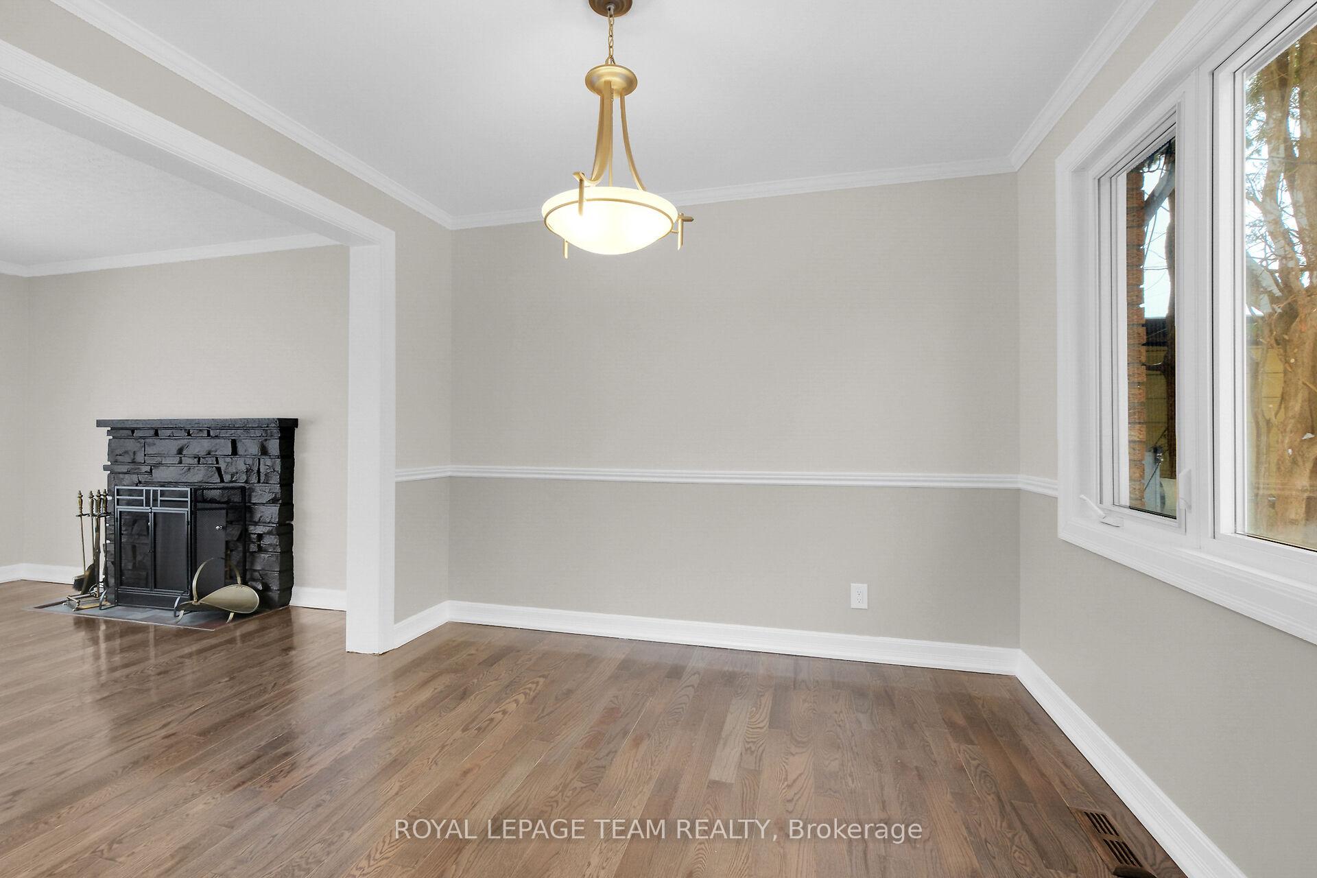 Photo 10 of 2193 Valley Drive, Ottawa, Elmvale Acres/Urbandale — HOMEH