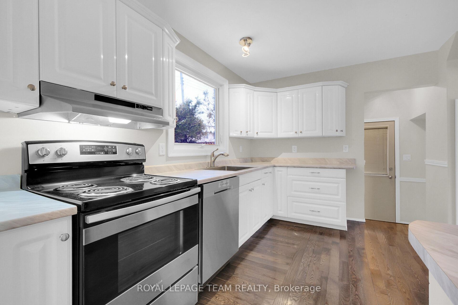 Photo 16 of 2193 Valley Drive, Ottawa, Elmvale Acres/Urbandale — HOMEH