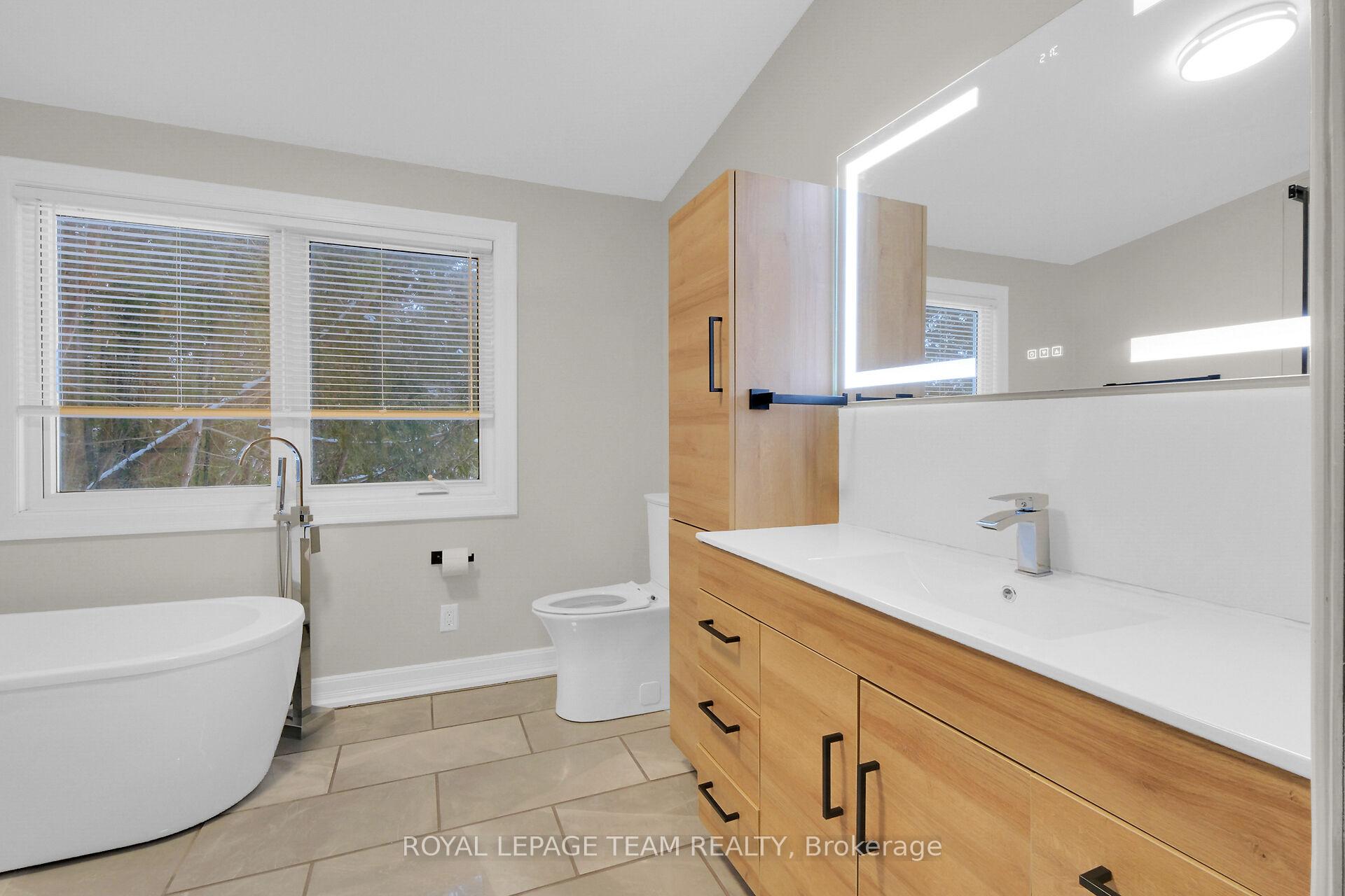 Photo 24 of 2193 Valley Drive, Ottawa, Elmvale Acres/Urbandale — HOMEH