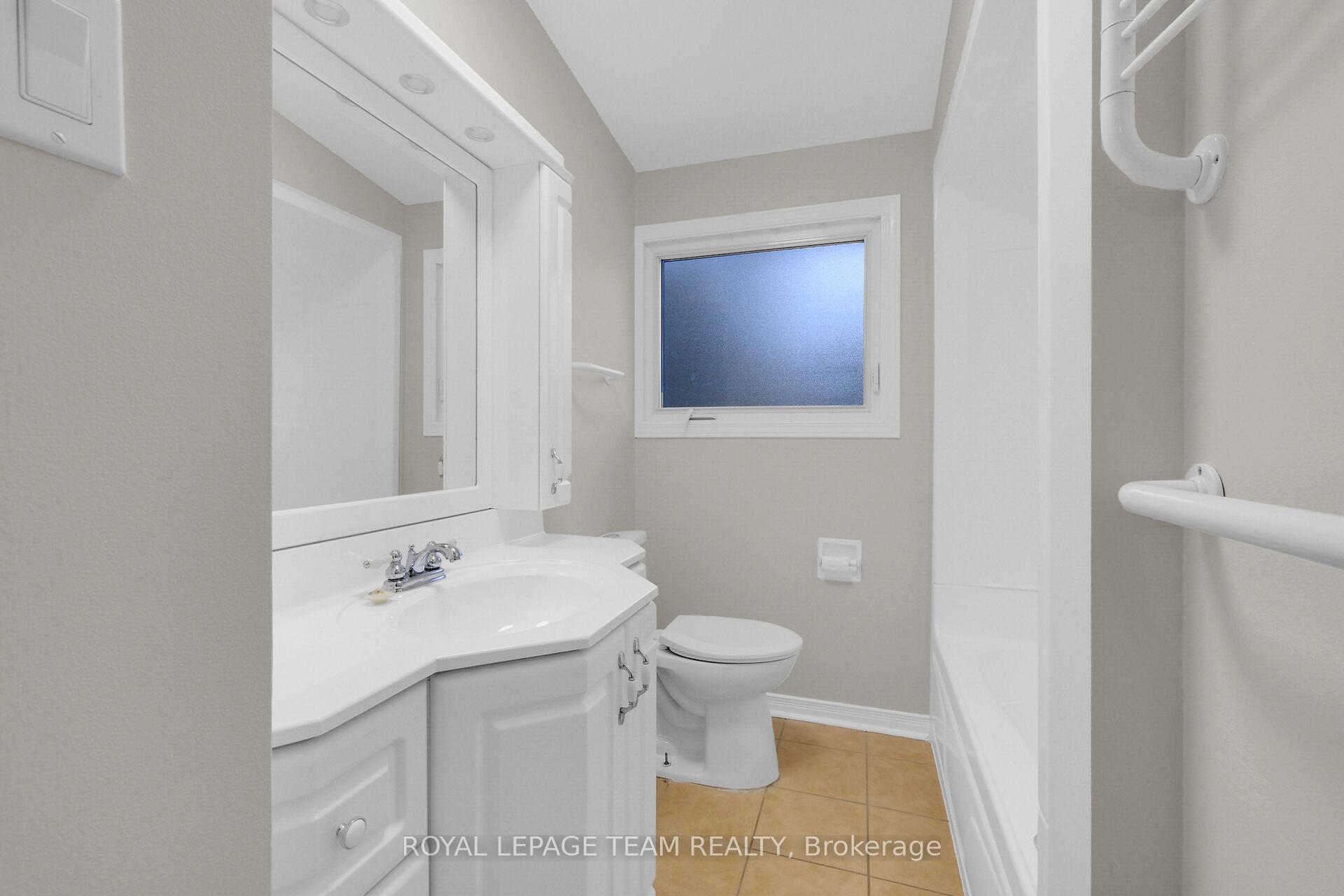 Photo 28 of 2193 Valley Drive, Ottawa, Elmvale Acres/Urbandale — HOMEH