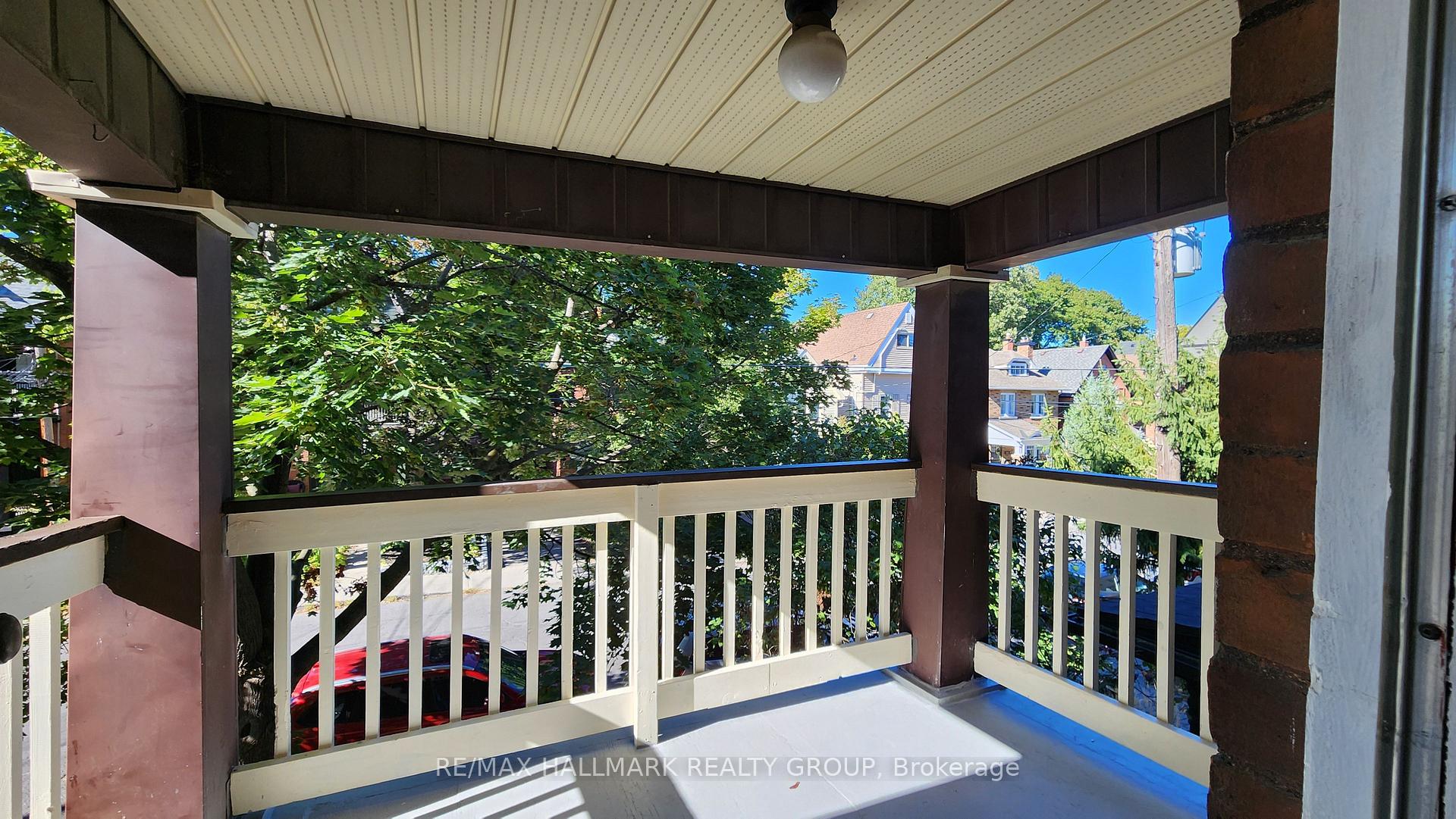 Photo 6 of Unit 2, 122 Fourth Avenue, Ottawa, Glebe — HOMEH